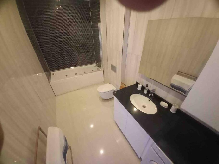 Luxury penthouse with amazing sea view first row view 3