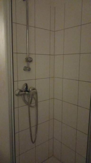 Quiet Comfort: 1 BR Vienna Apartment with Style