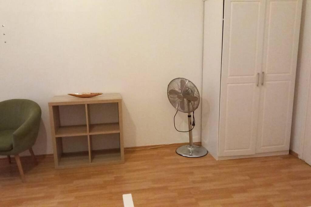 Quiet Comfort: 1 BR Vienna Apartment with Style