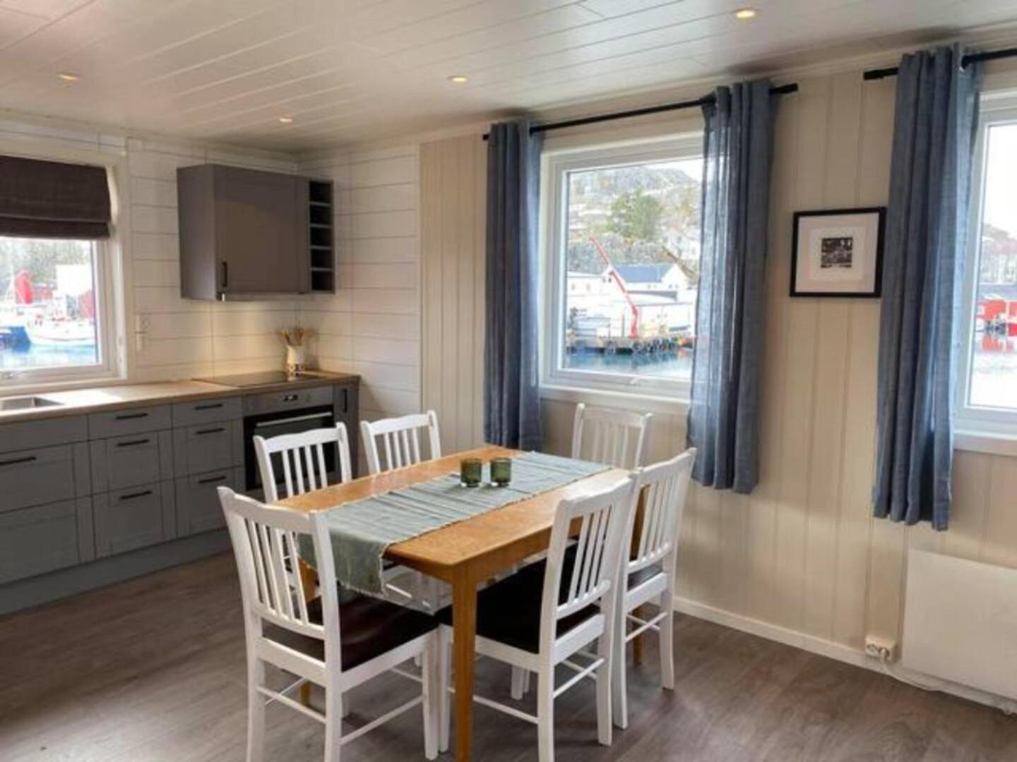 Damperiholmen Apartment, Lofoten view 5