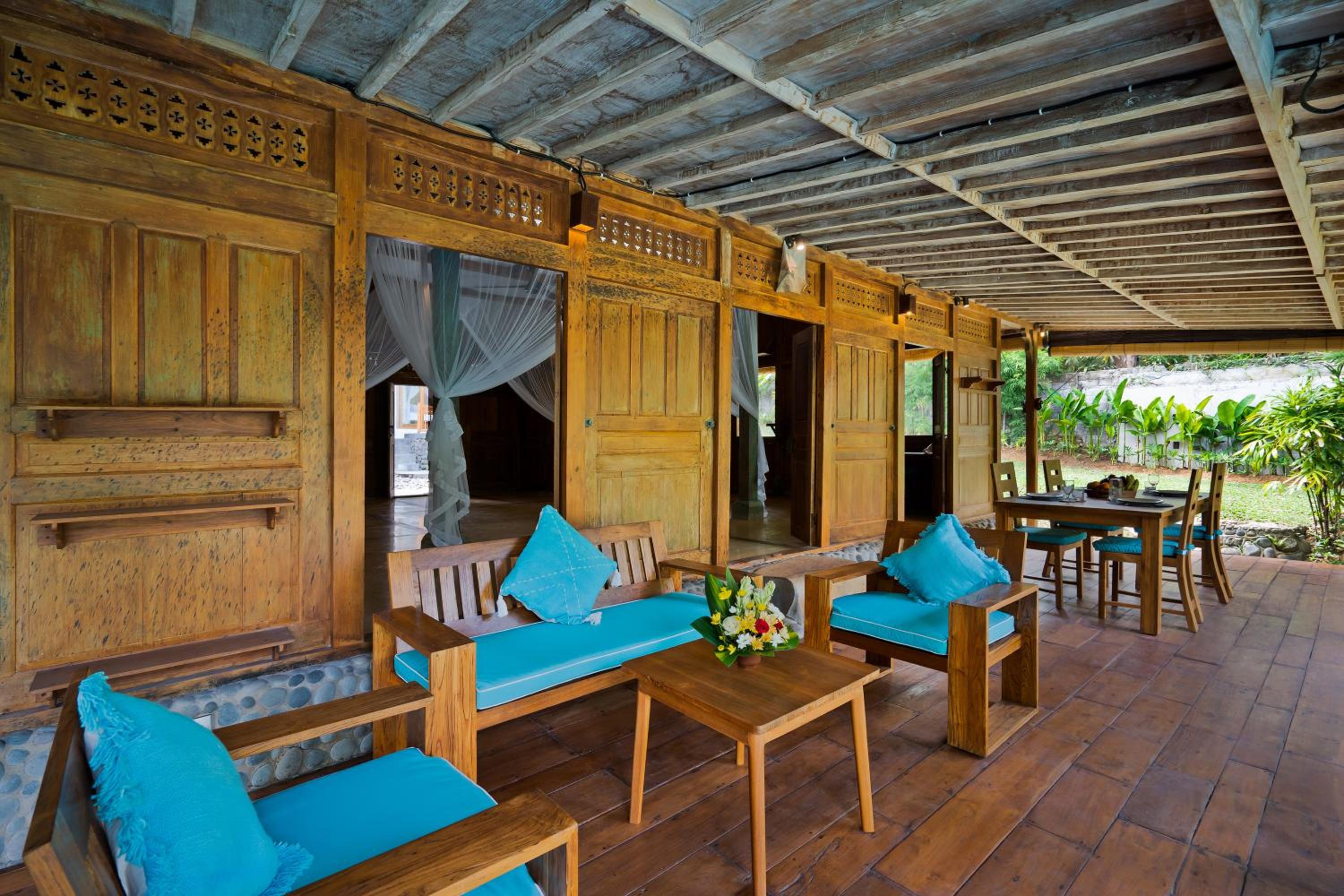 Kura Kura Beach House view 3