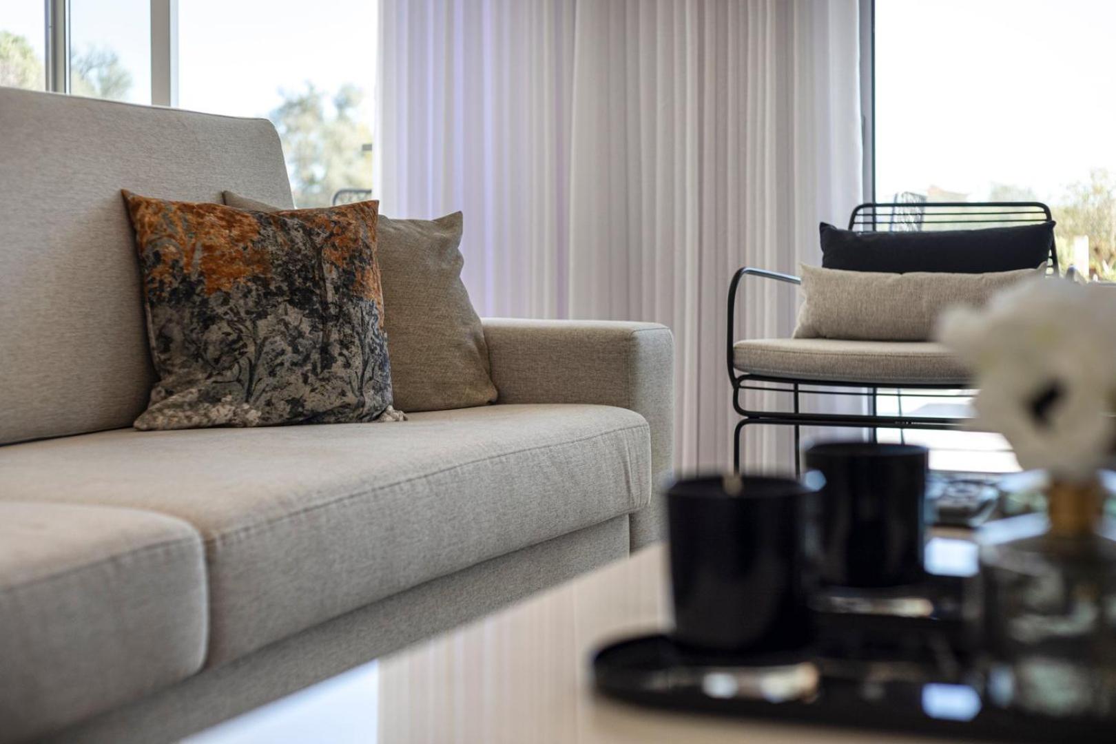The Albufeira Concierge - Prime Lounge Design