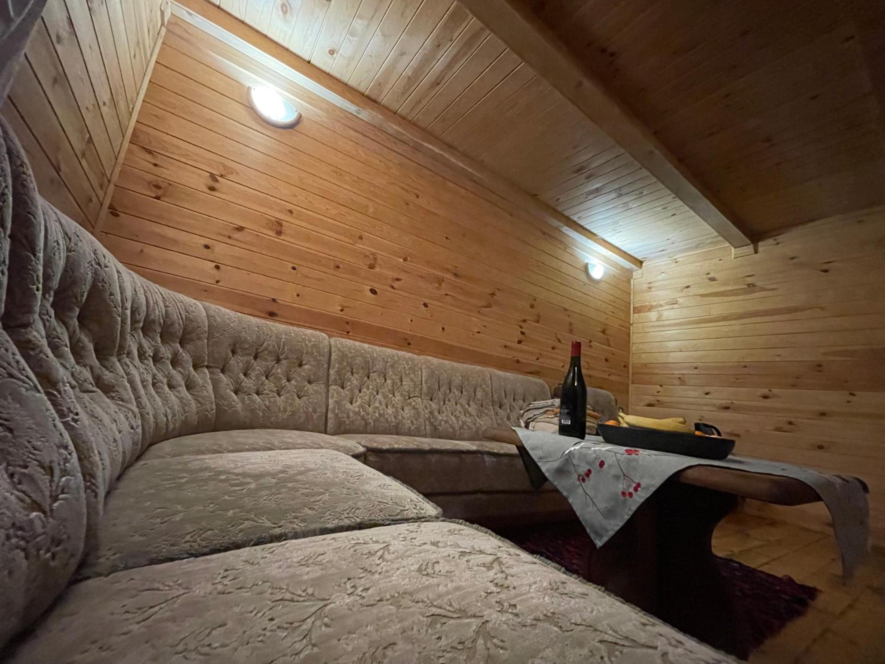 Classic Latvian Sauna and Hot Tub in a quiet holiday place Pirts un kubls view 4