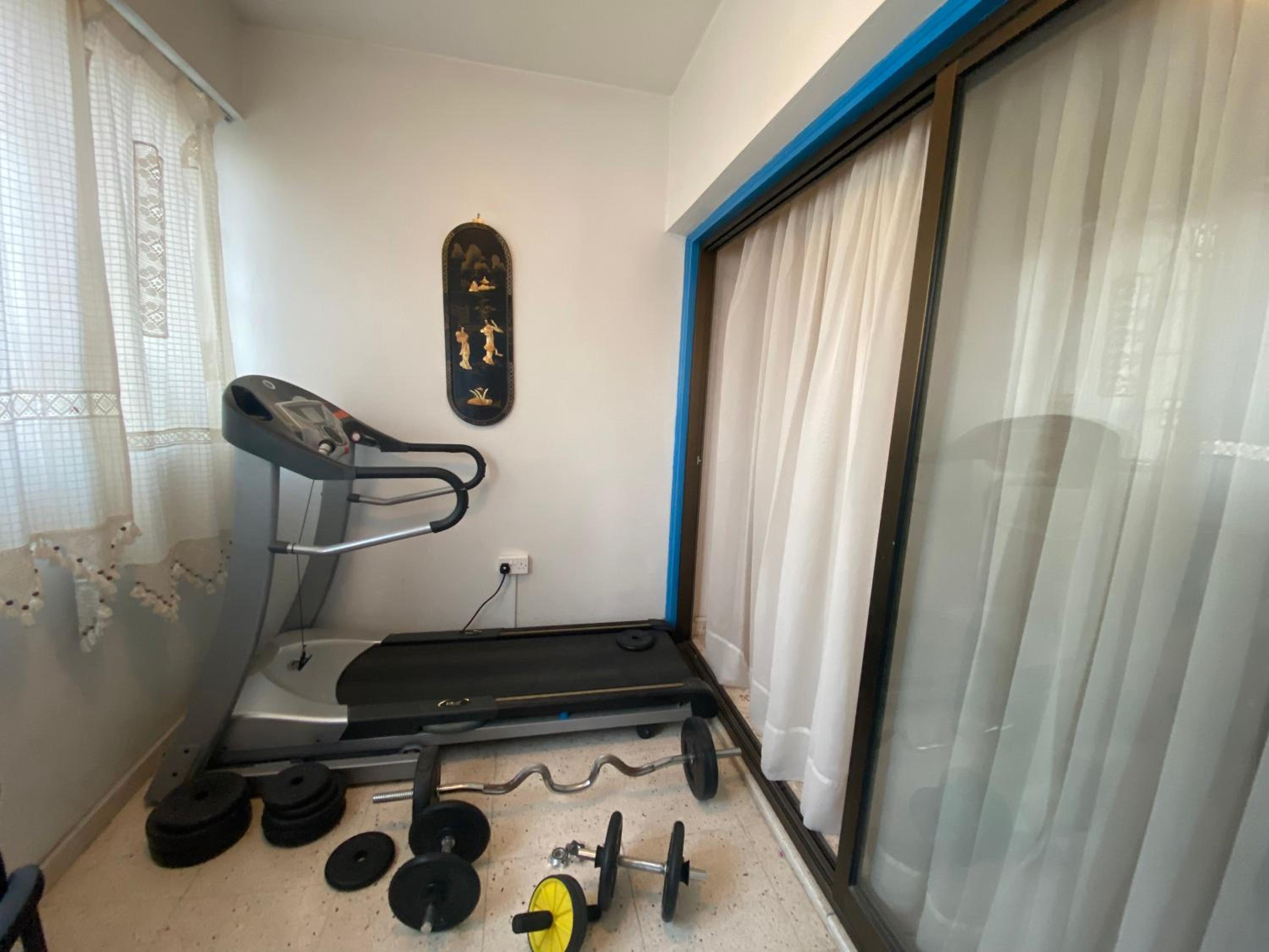 Comfortable 2BR Apartment & Office & Fitness Room