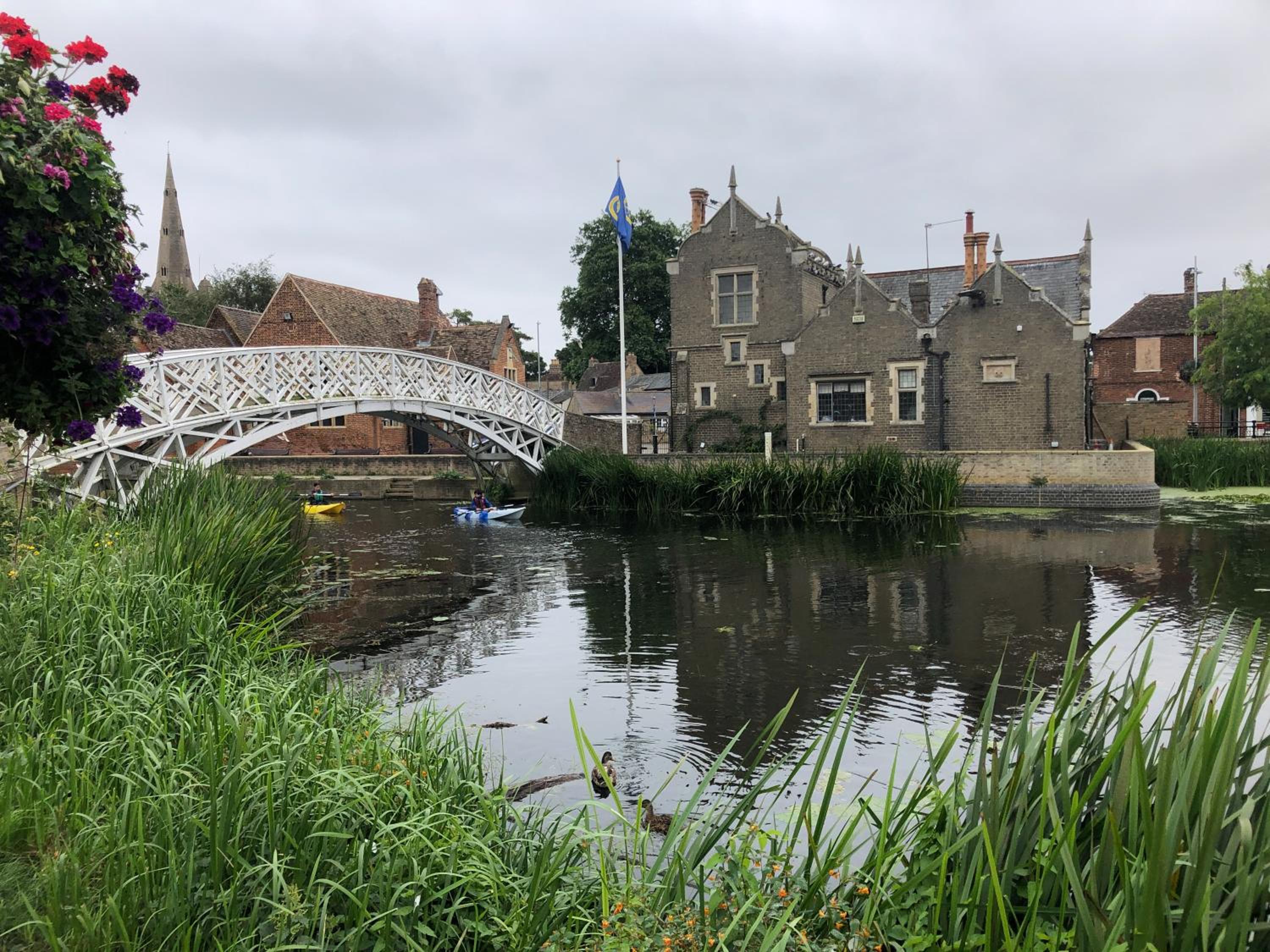 Cambridge Narrowboats - Beautiful Narrowboat Glyndwr