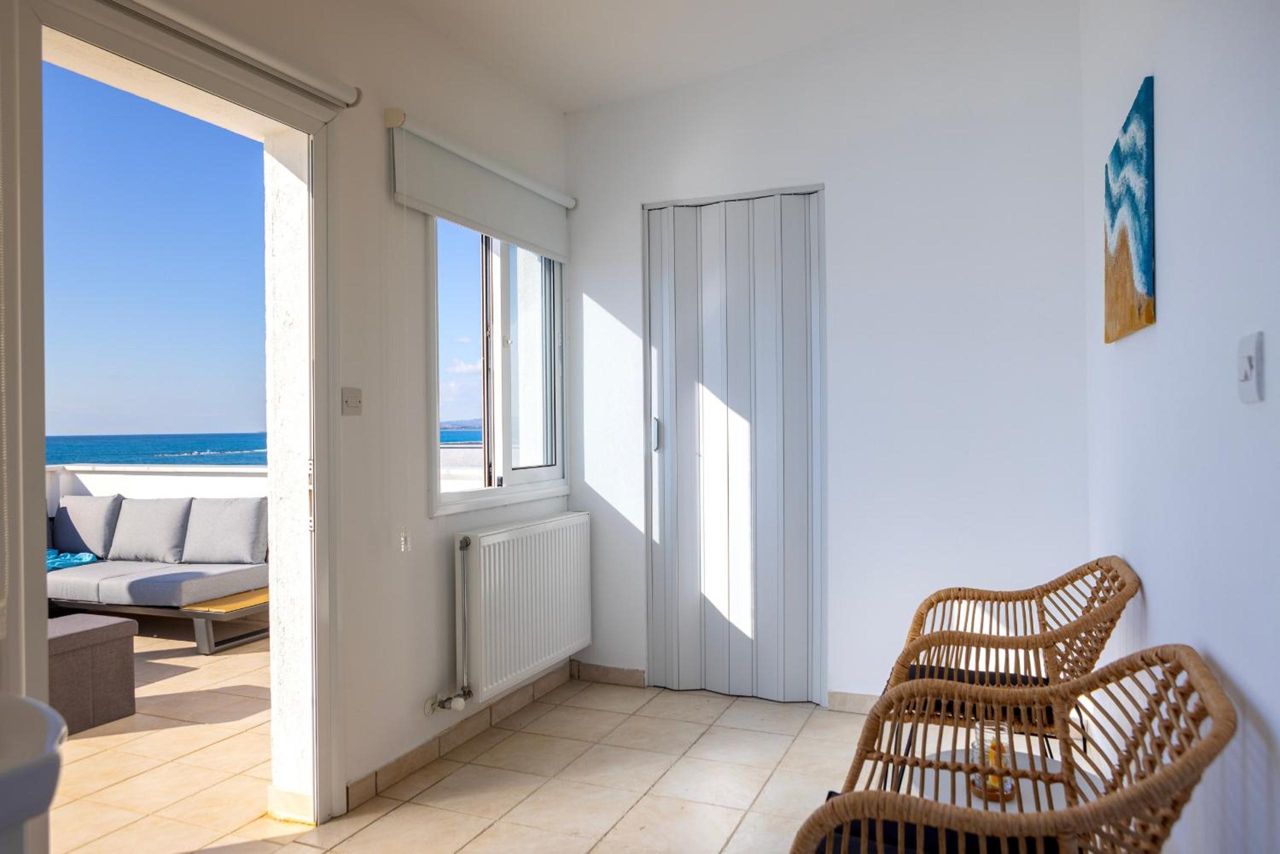 Faros Seaside Villa Larnaca