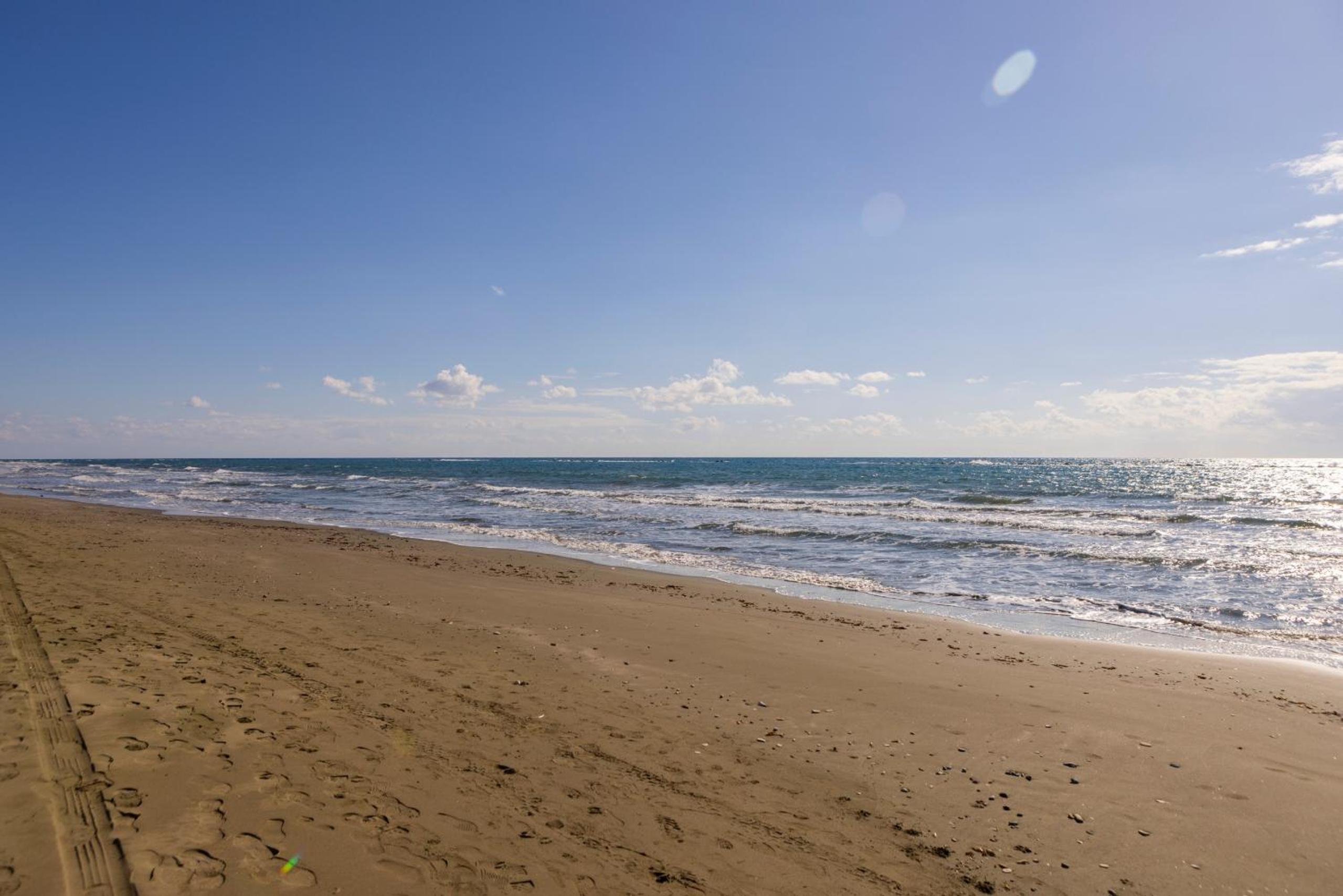 Faros Seaside Villa Larnaca