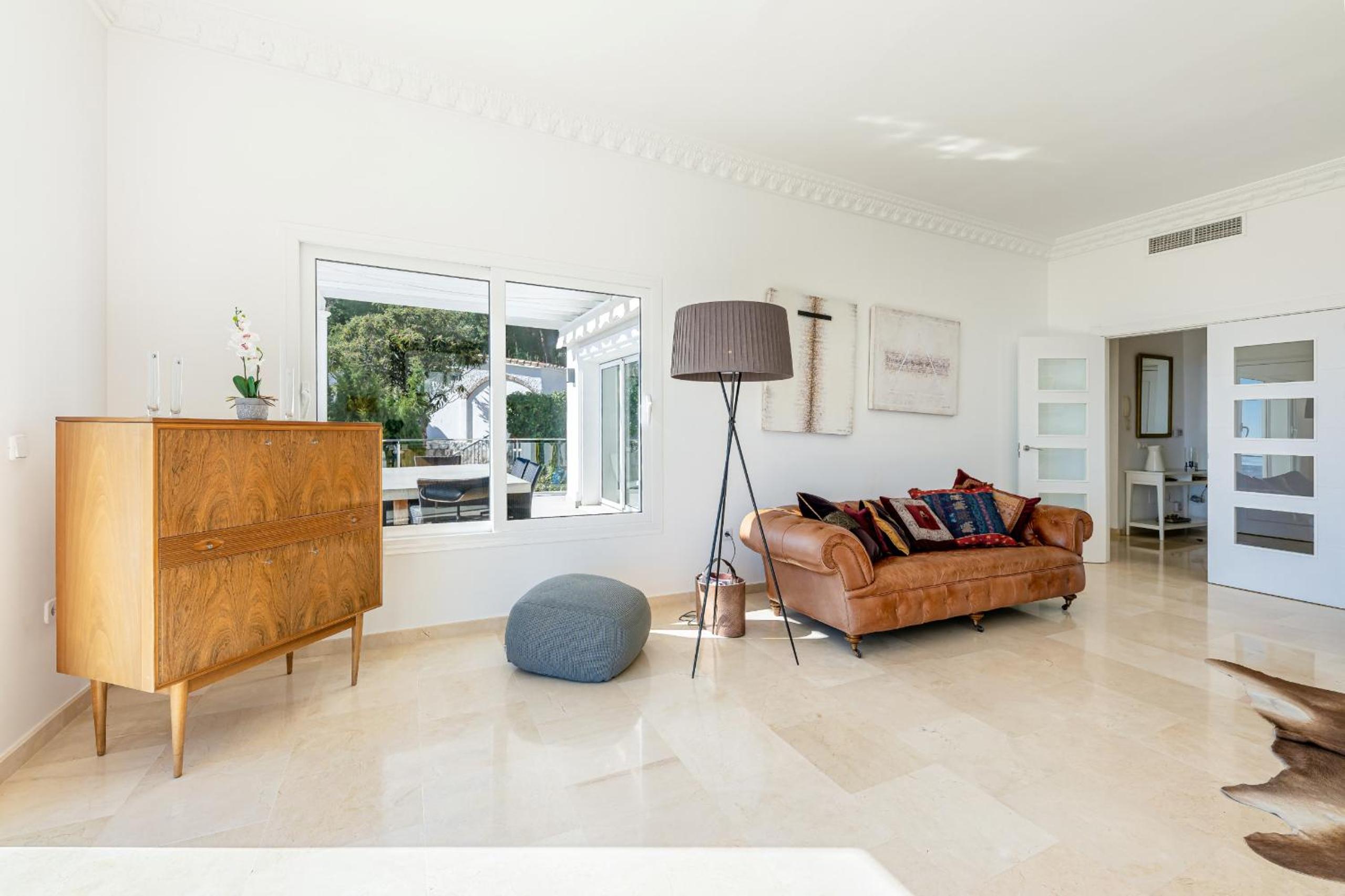 Stunning Villa with Panoramic Views of the Med