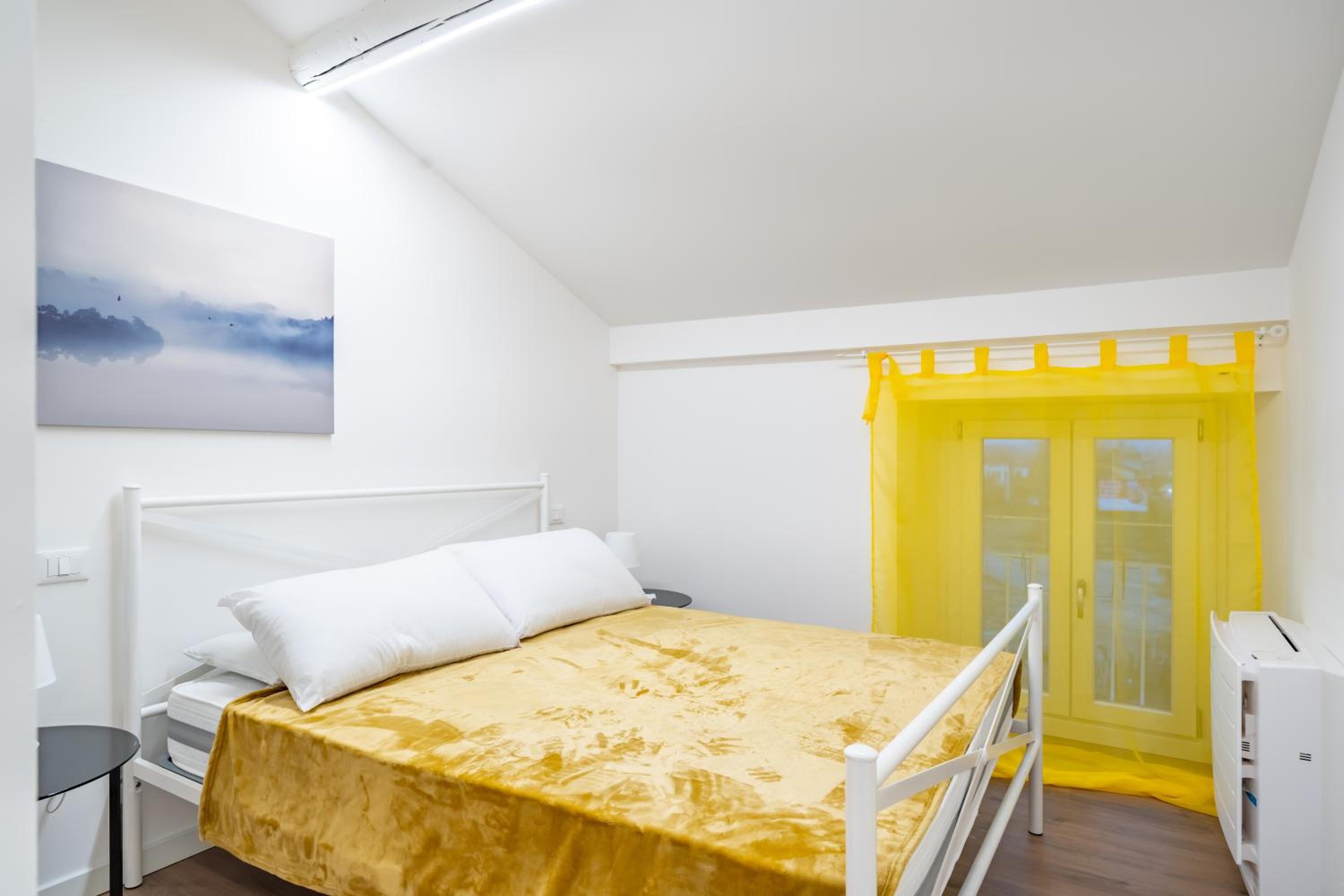 HOST4U - CONICCHIO New Apartments few steps from Casazza Metro Station & Free Parking view 3