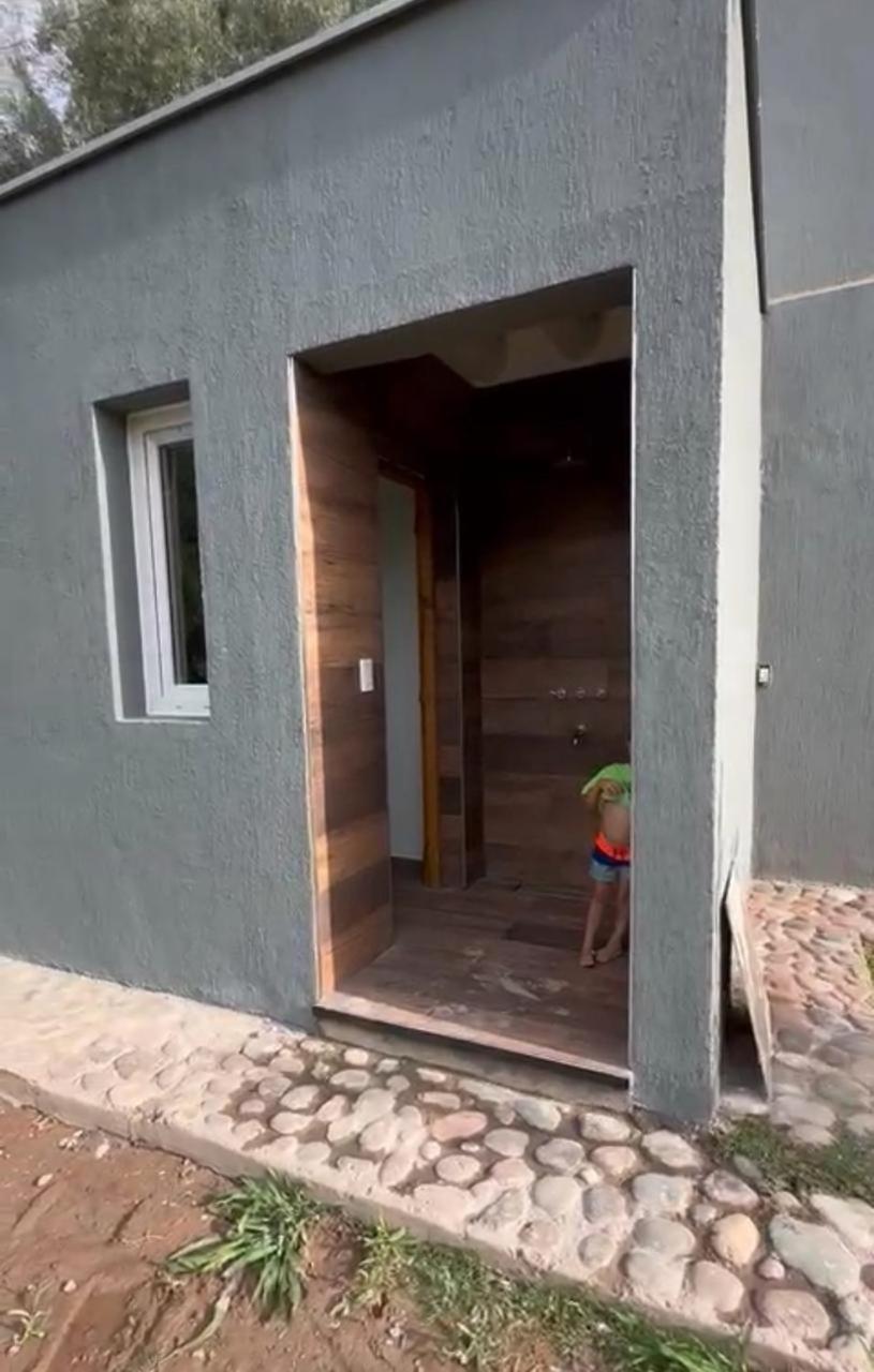 CASA ESPECTACULAR EN VISTALBA MENDOZA