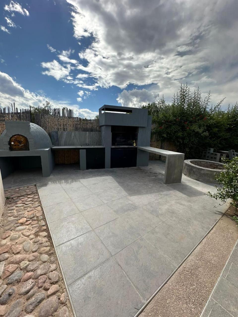 CASA ESPECTACULAR EN VISTALBA MENDOZA
