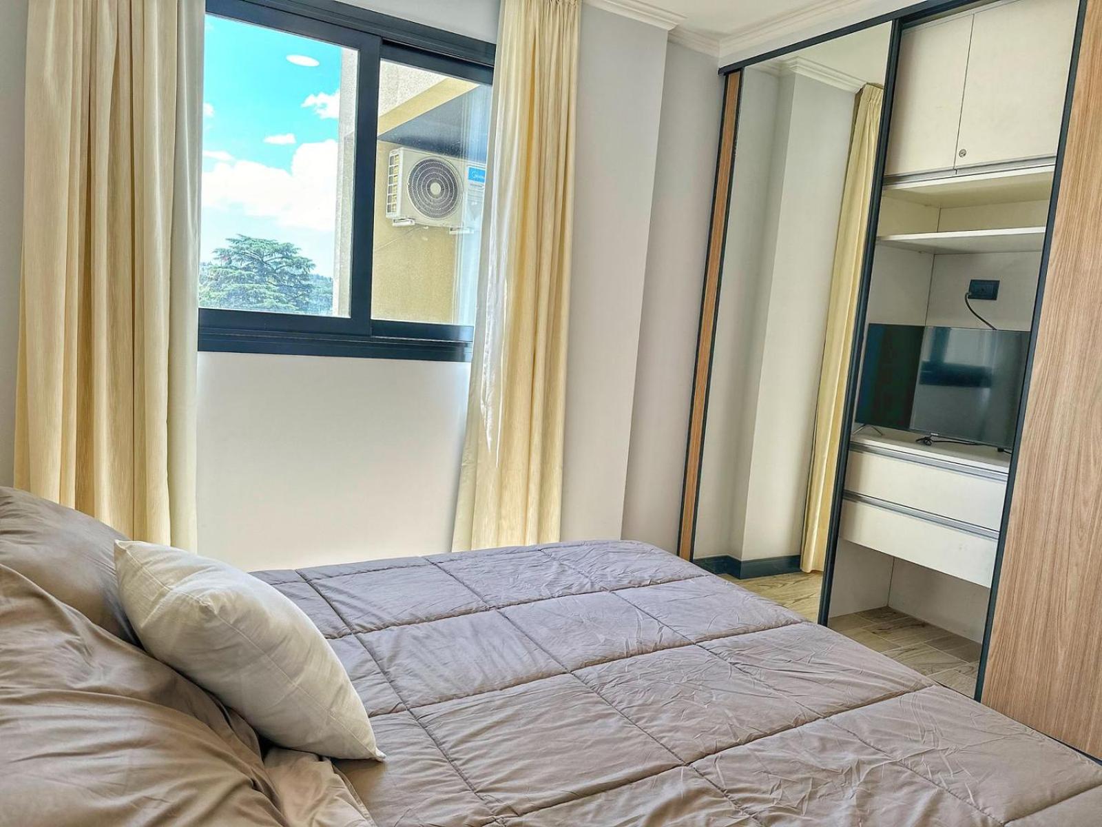Constantino 6 Apartments