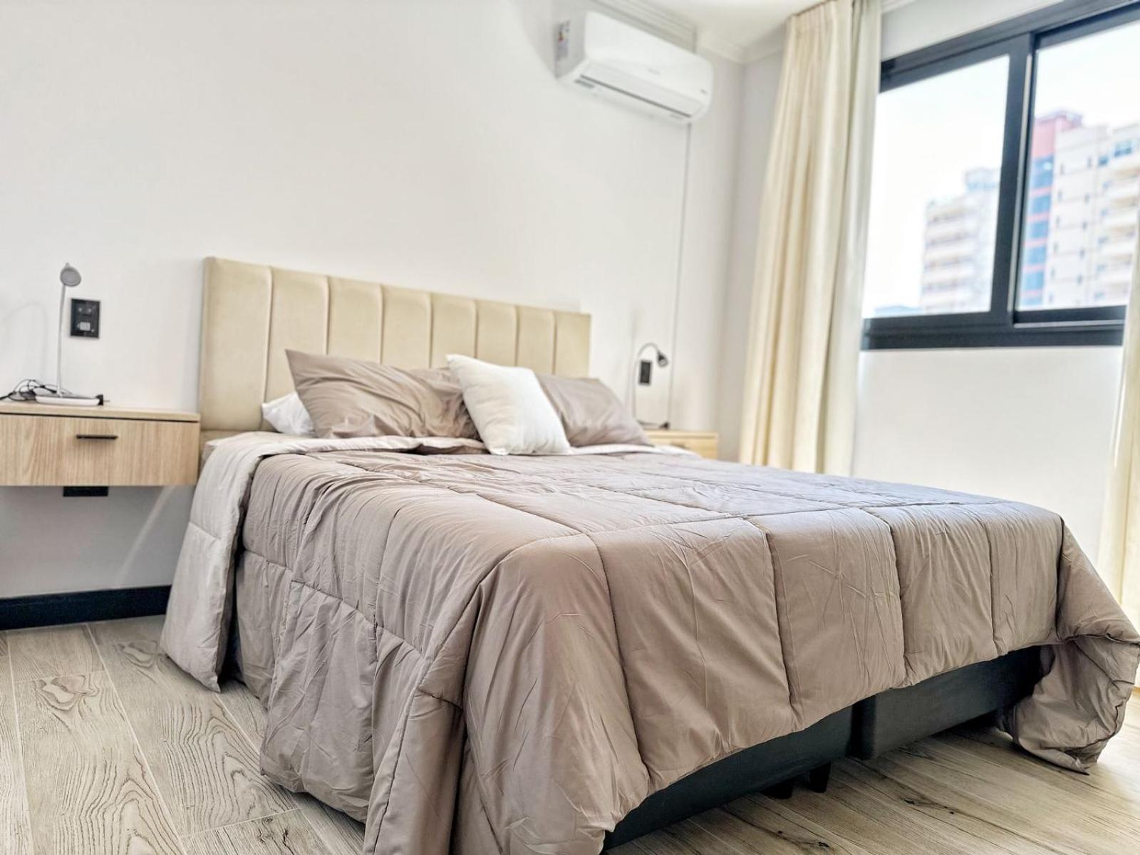 Constantino 6 Apartments