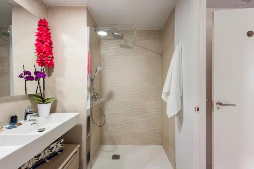 Tranquil sea breeze apartment