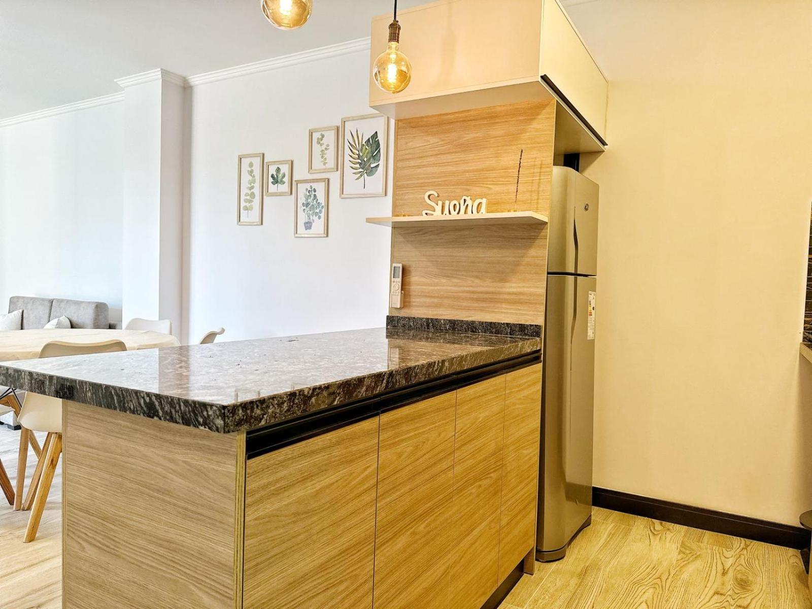 Constantino 6 Apartments