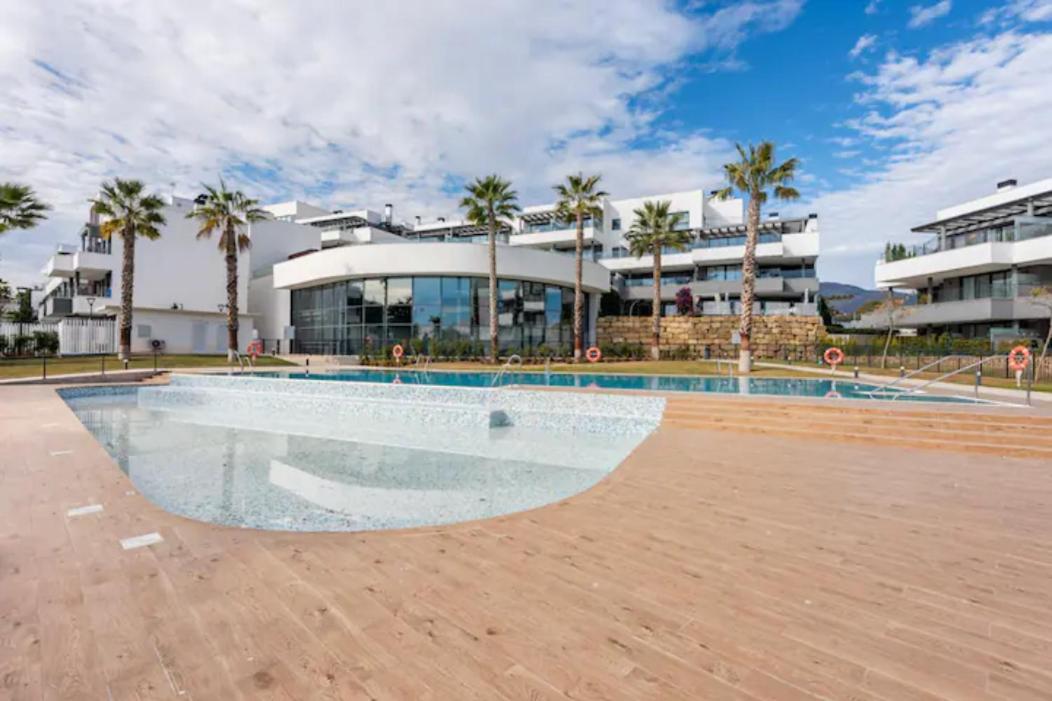 Tranquil sea breeze apartment