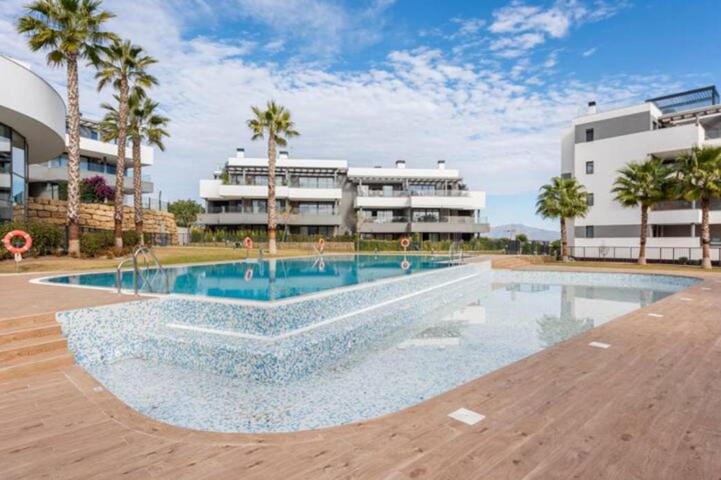 Tranquil sea breeze apartment