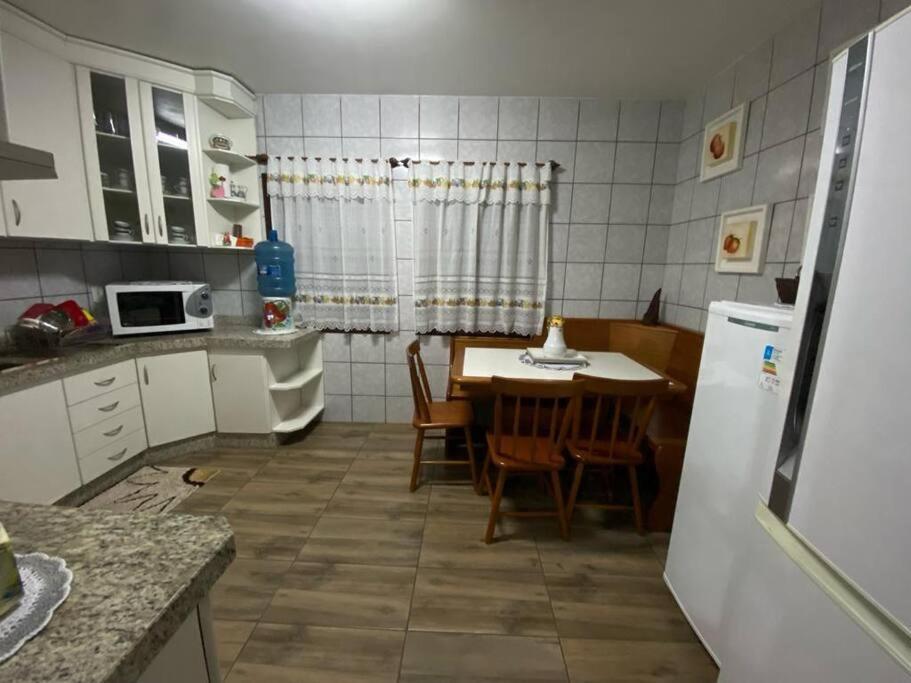 Apartamento no Centro próximo a Mercado, Farmácia e Padaria