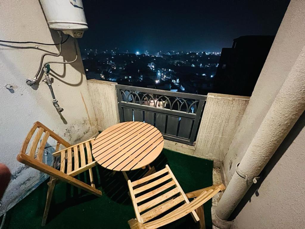 One Bedroom Furnished Apparent