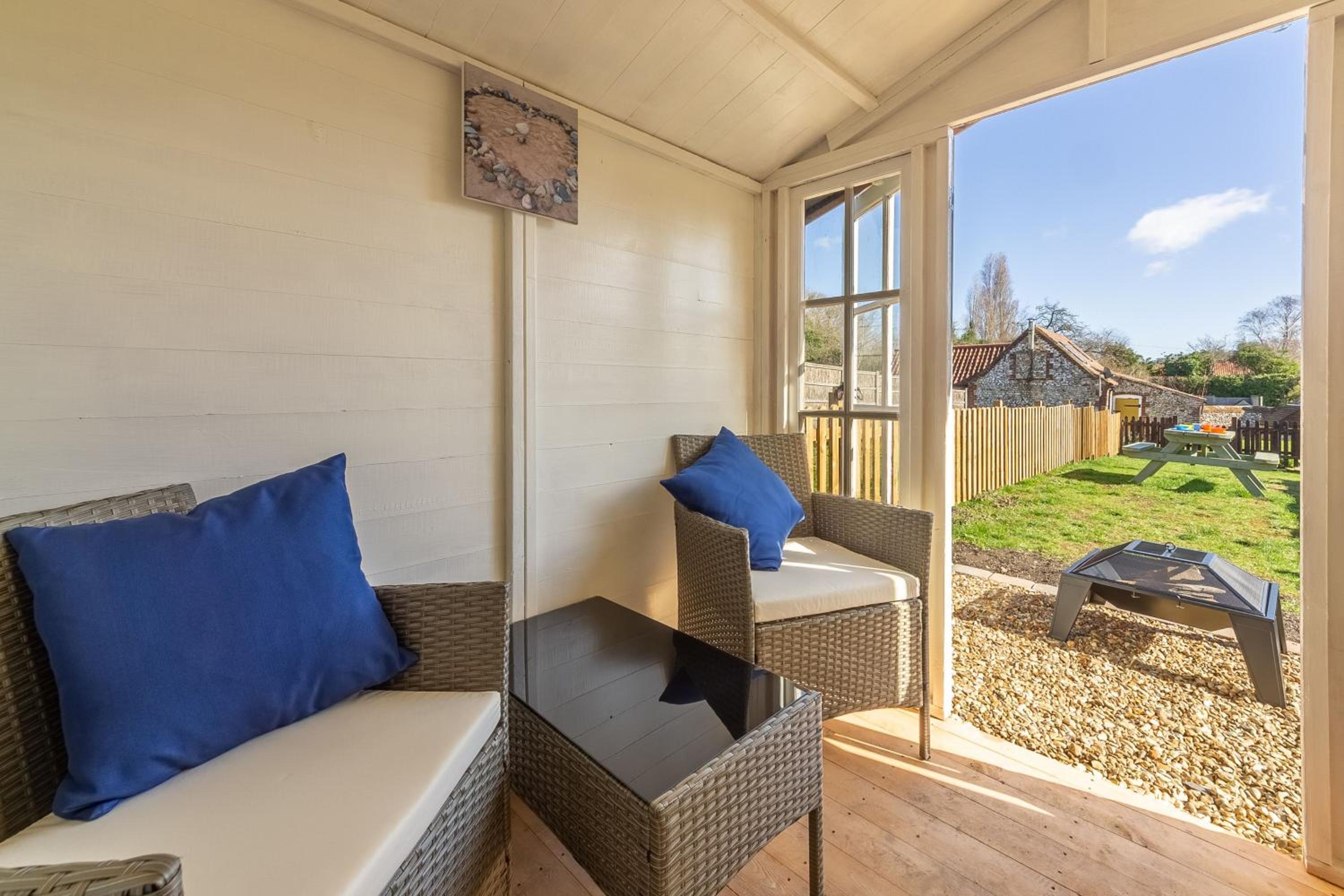 Lovely Cottage view 4