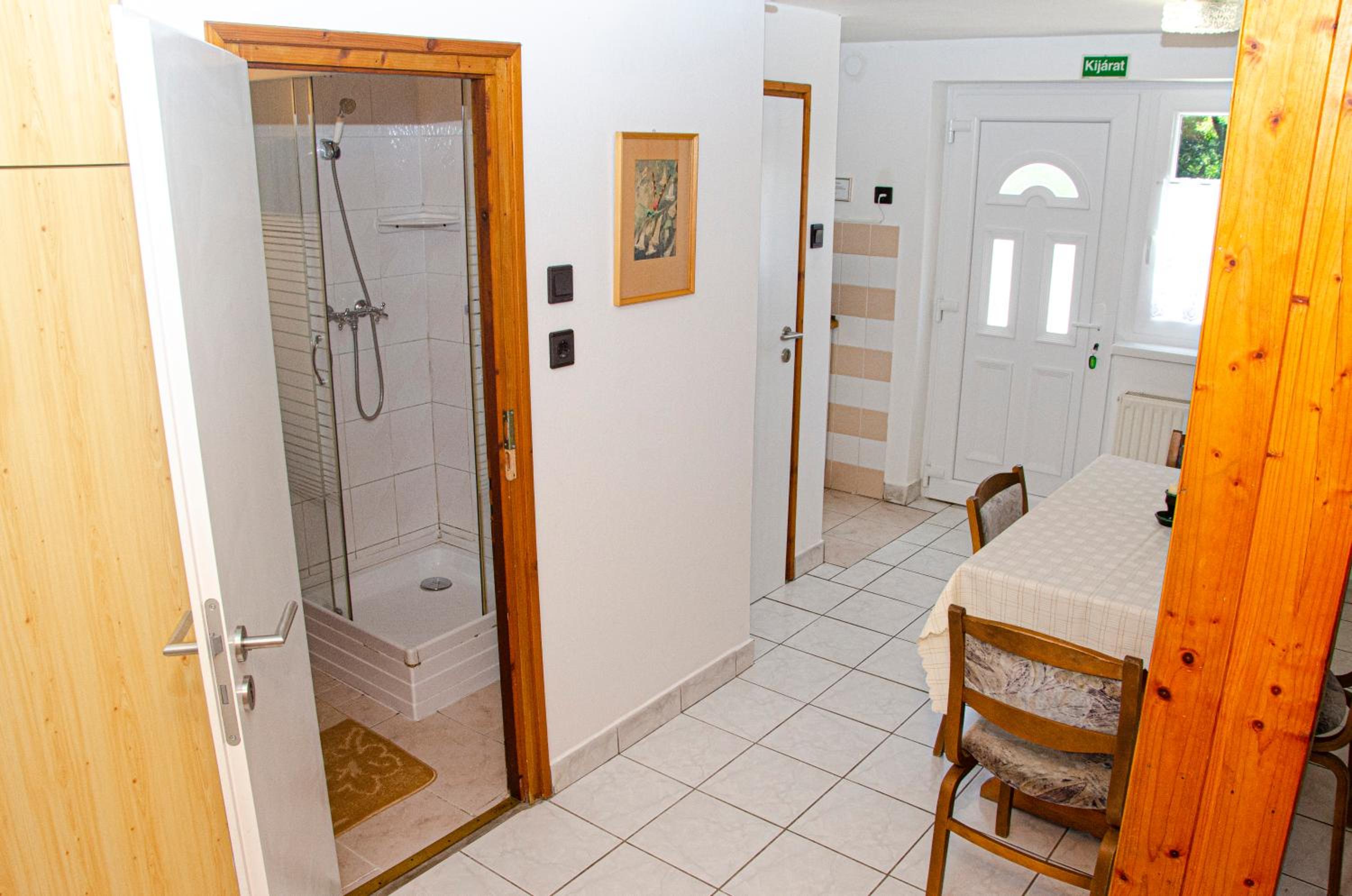 Photo 45