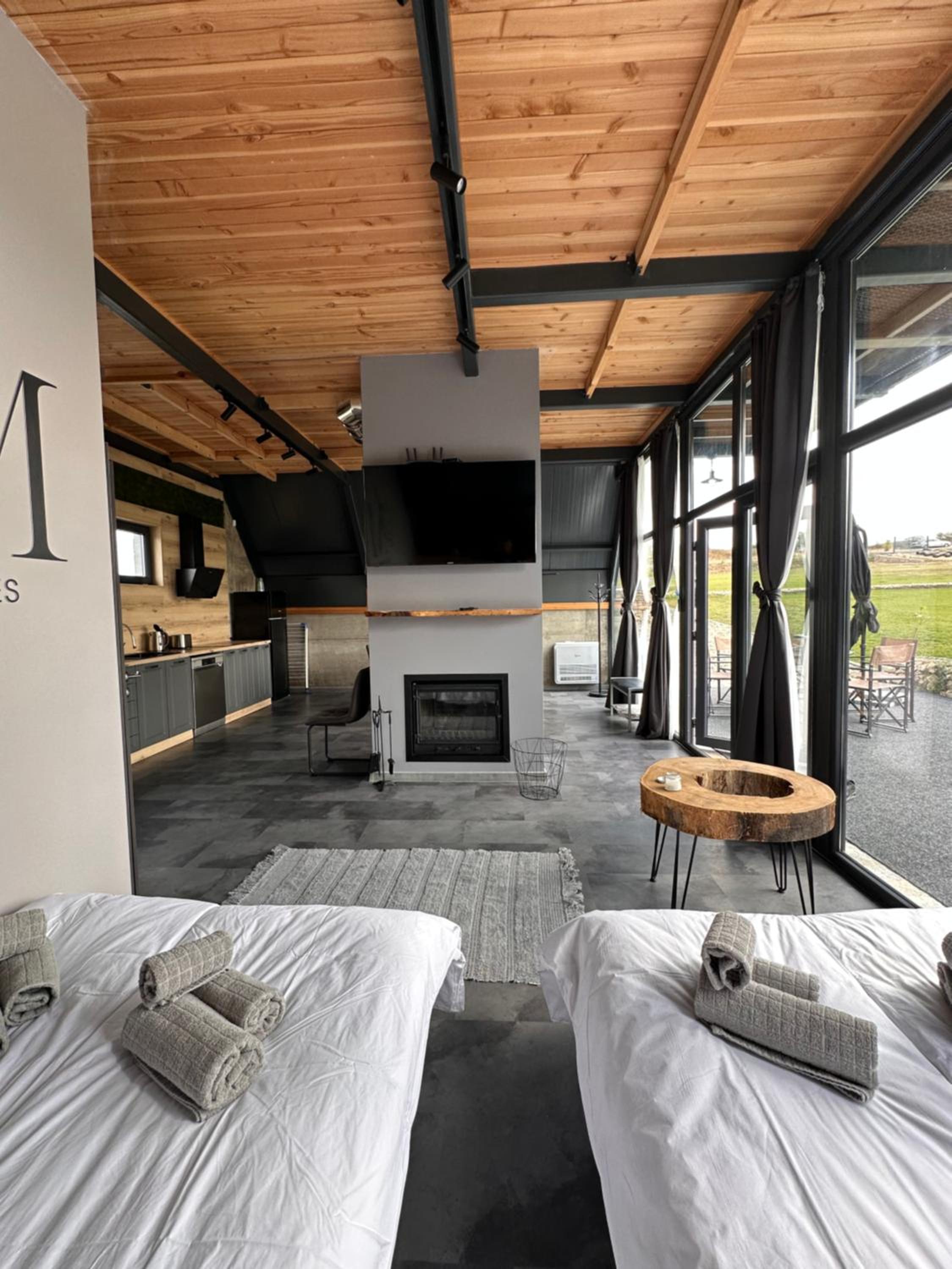 SM VIP HOUSES