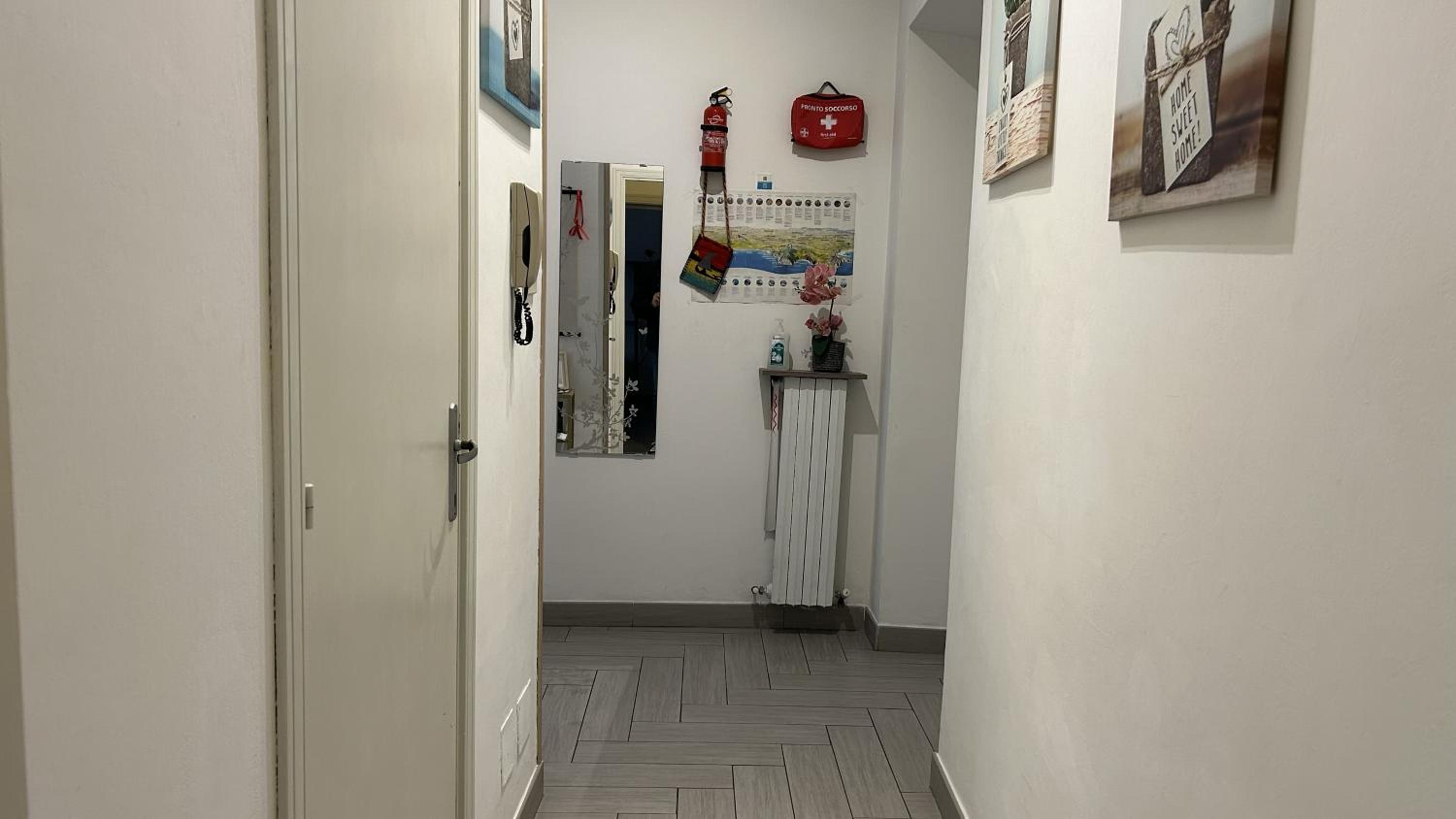 Photo 33