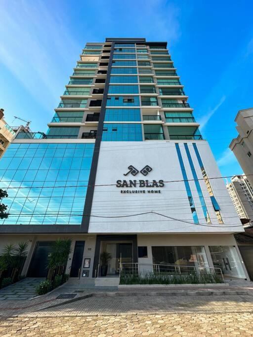 Apartamento Novo Quadra Mar