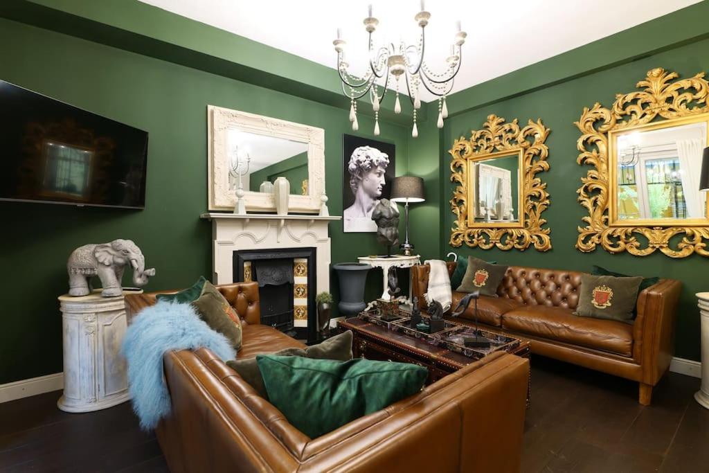 St James Suite