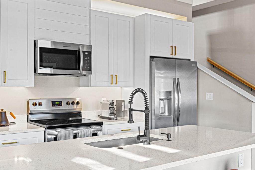 Boutique King William Complex