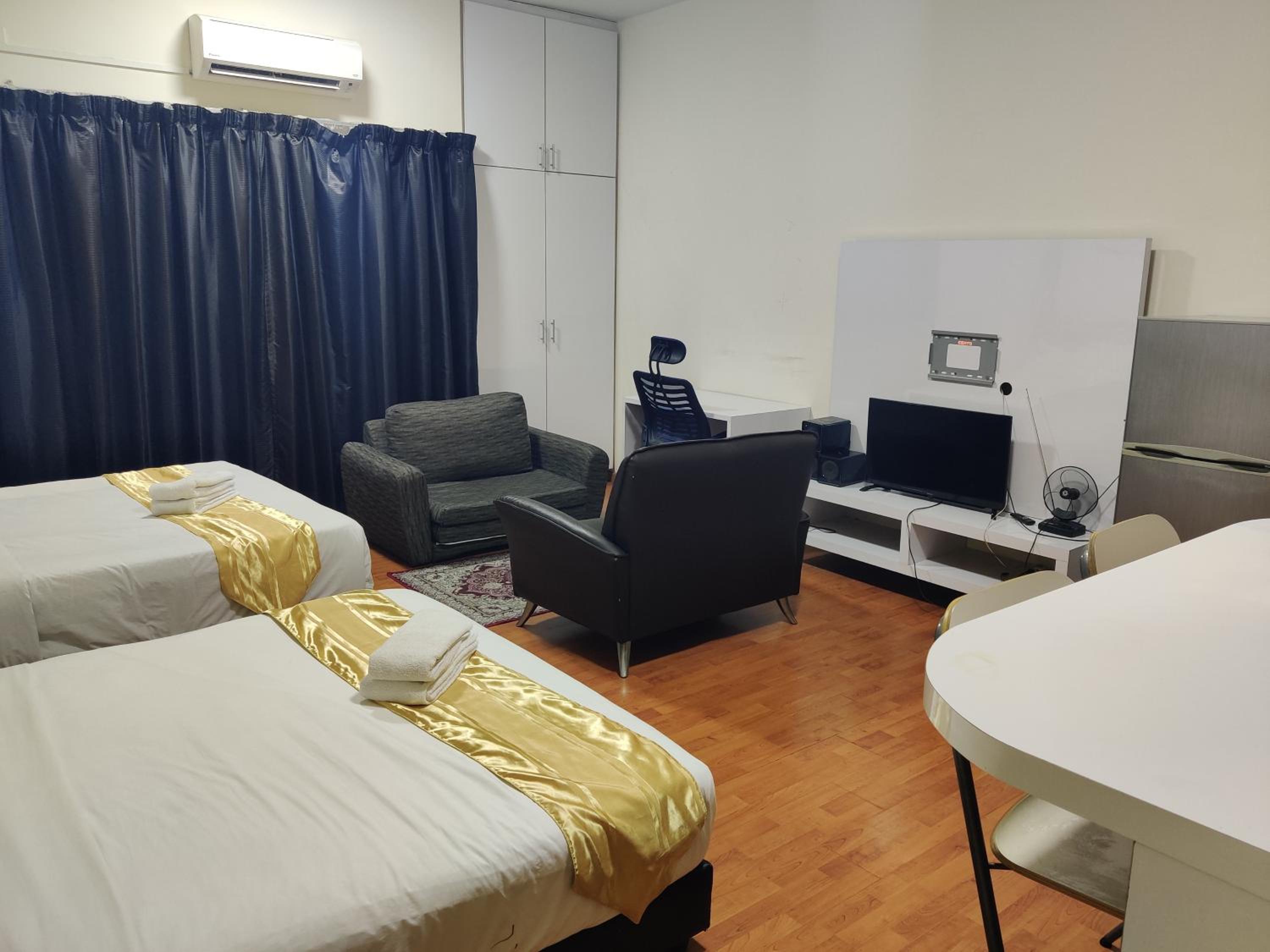 Maytower Studio Apartment photo 7