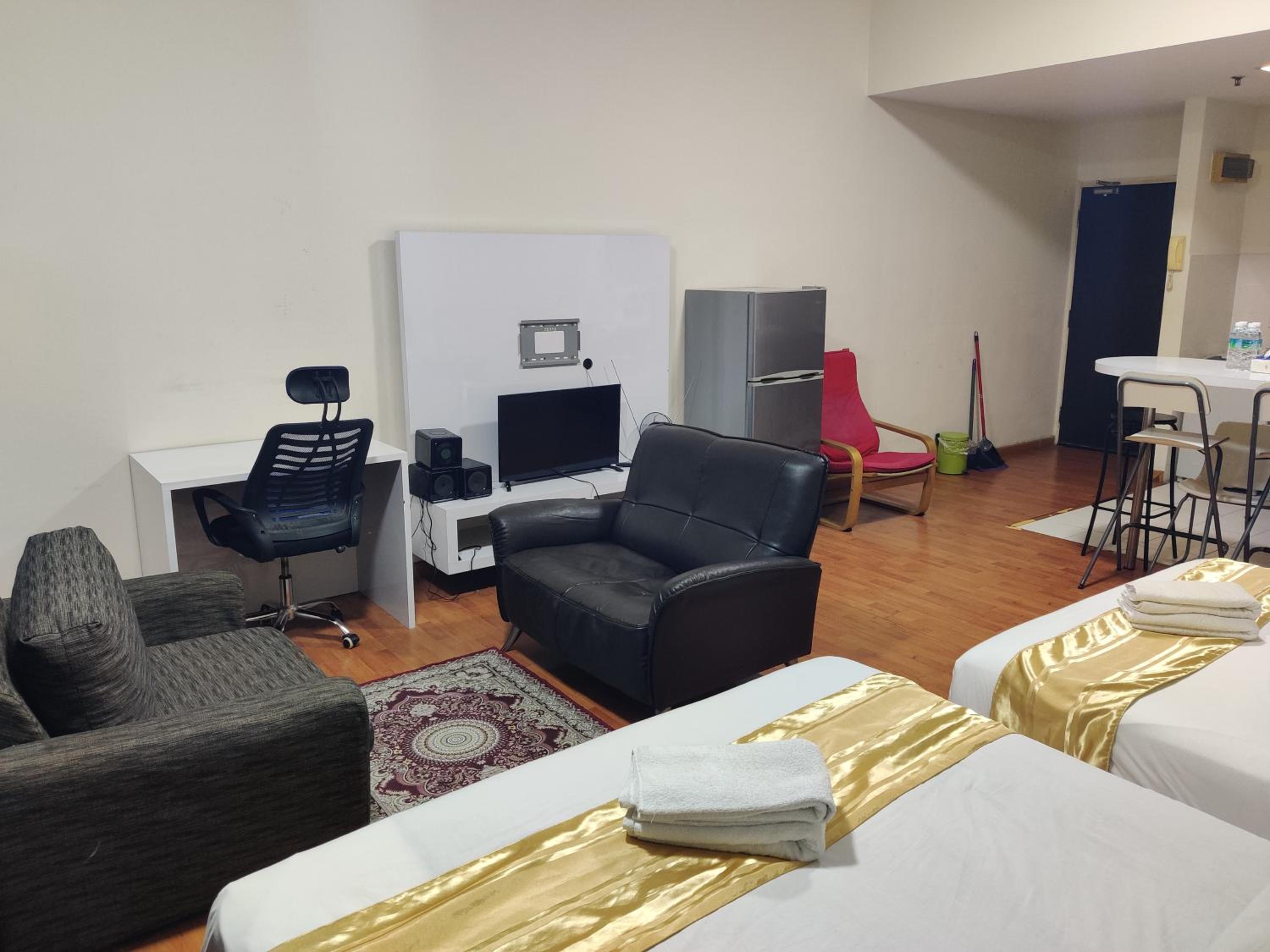 Maytower Studio Apartment photo 5