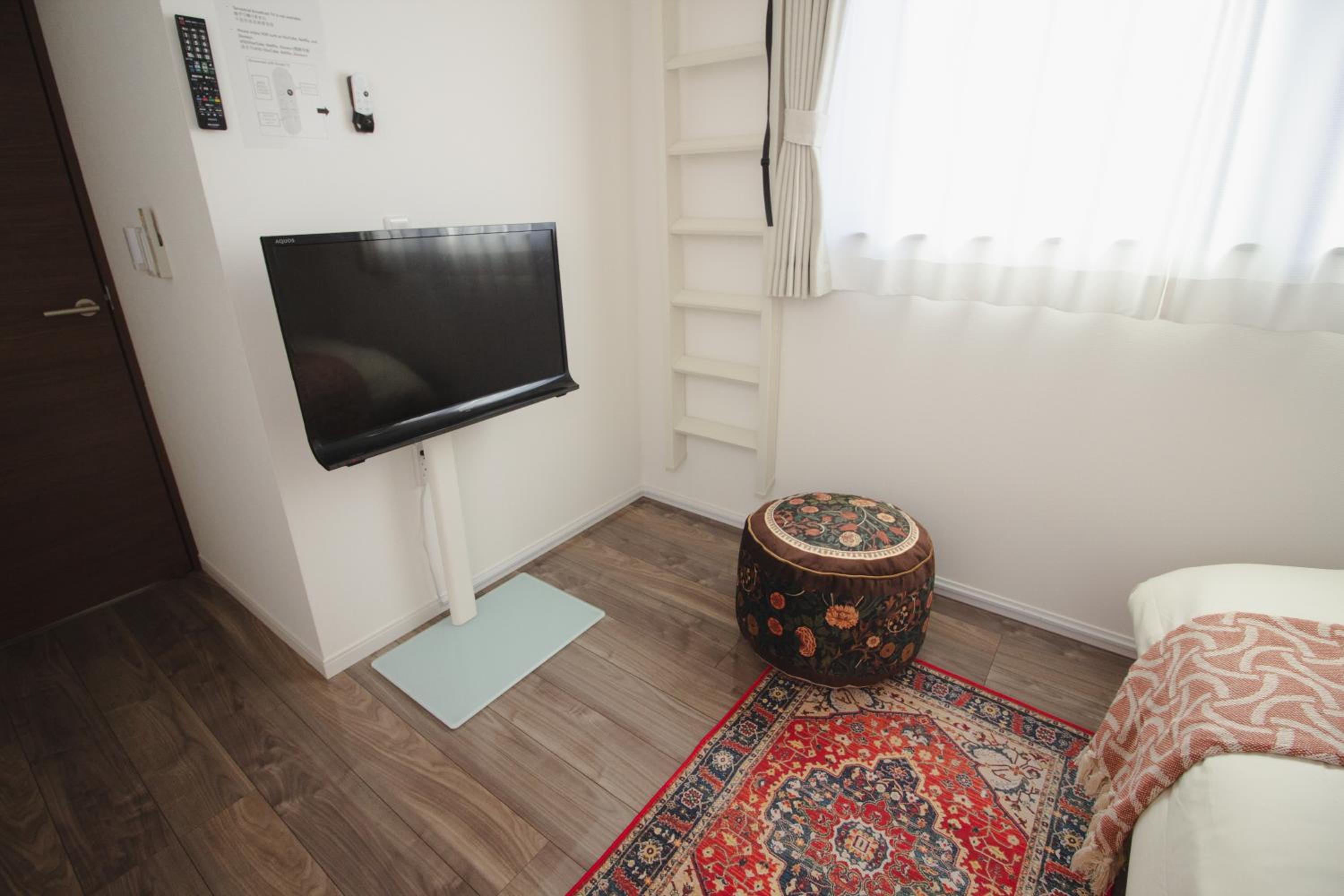 QiQi Serenity Tokyo Exclusive New 3-Story Home, 14min to Skytree, Asakusa Area