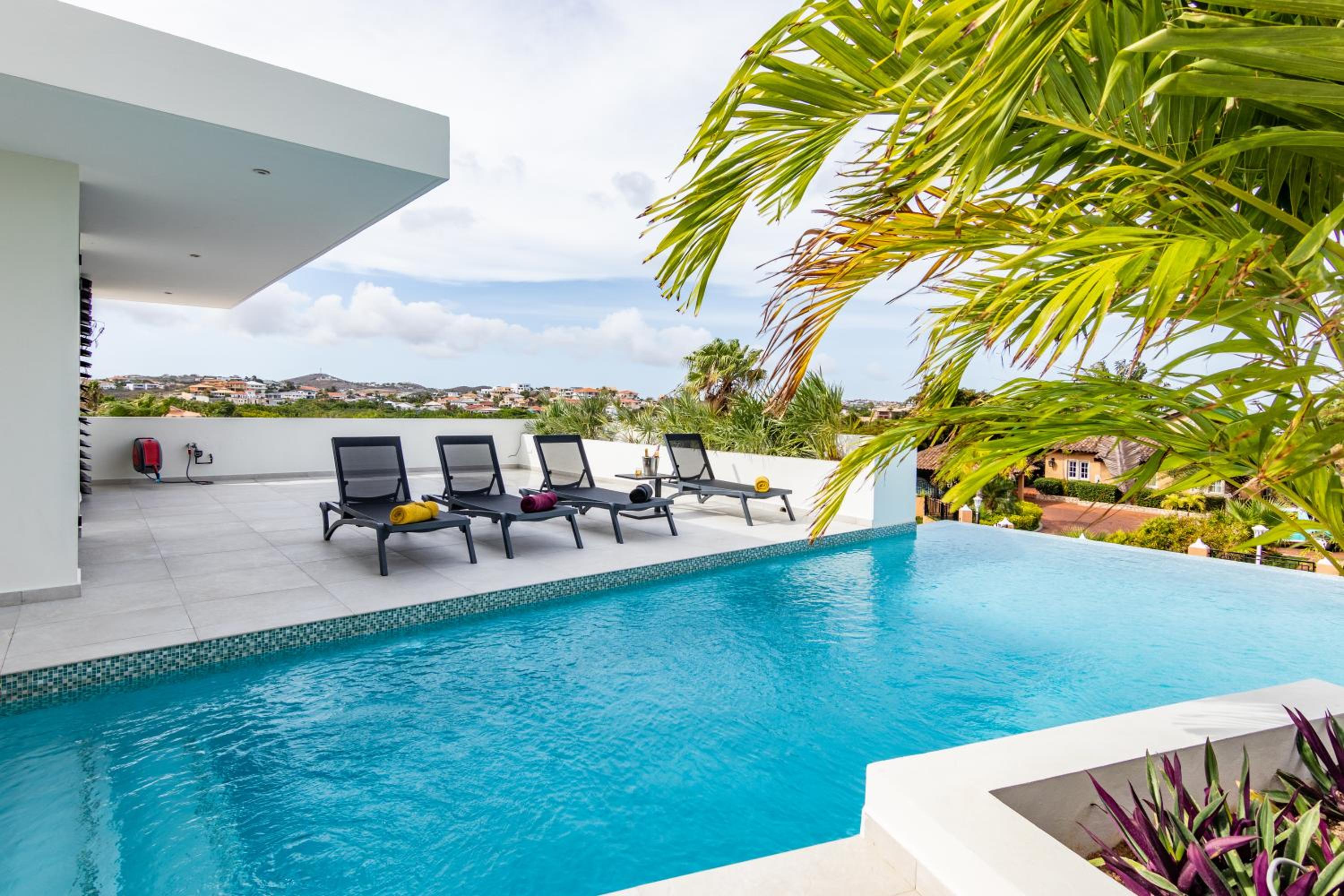 Design Villa Curacao B08