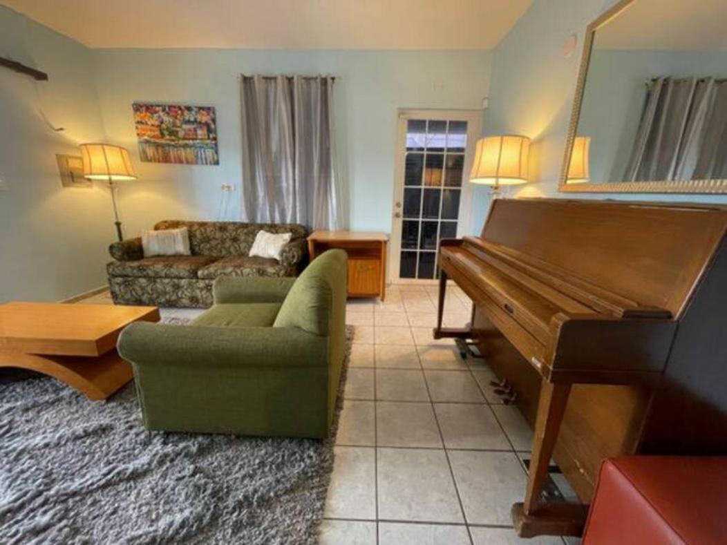 Remodeled & Very Cozy sleeps 12 near Casa Bacardi, Center Unit view 4