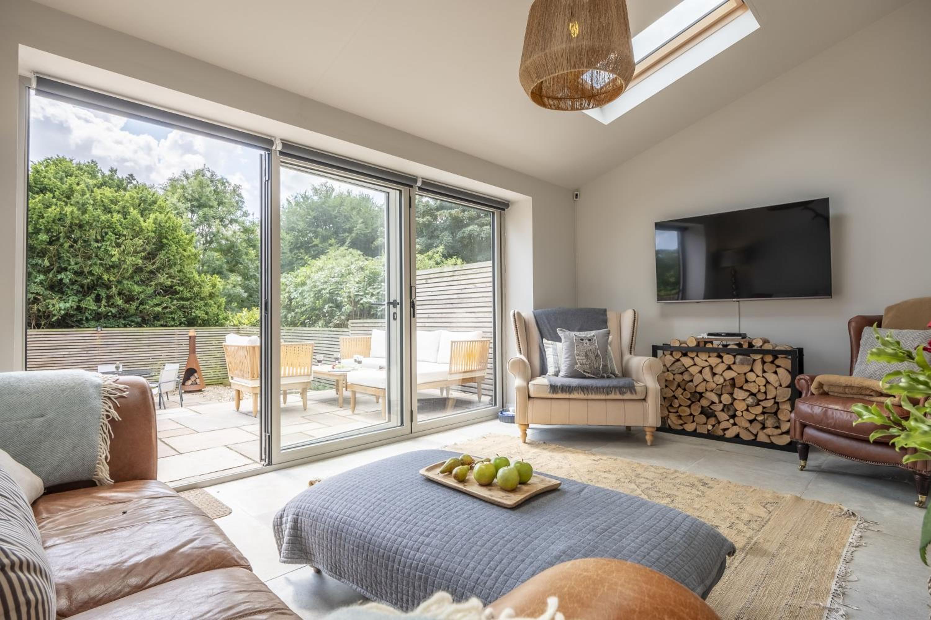 Owl Cottage W view 2