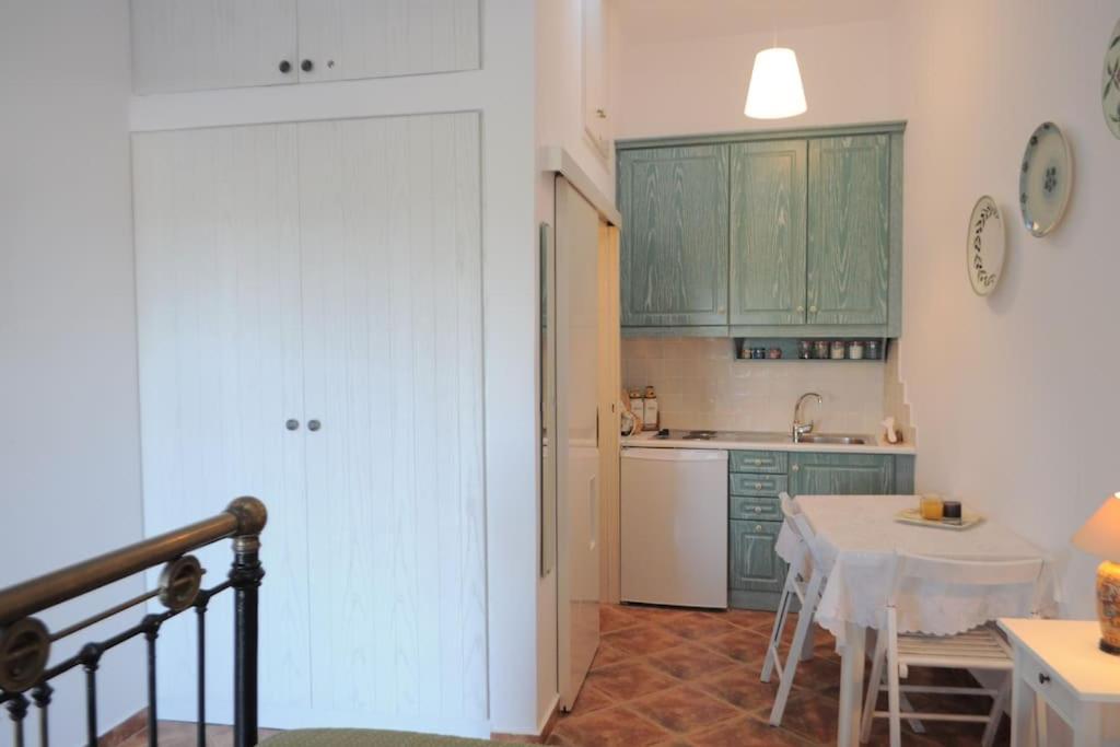 Tsipouras House