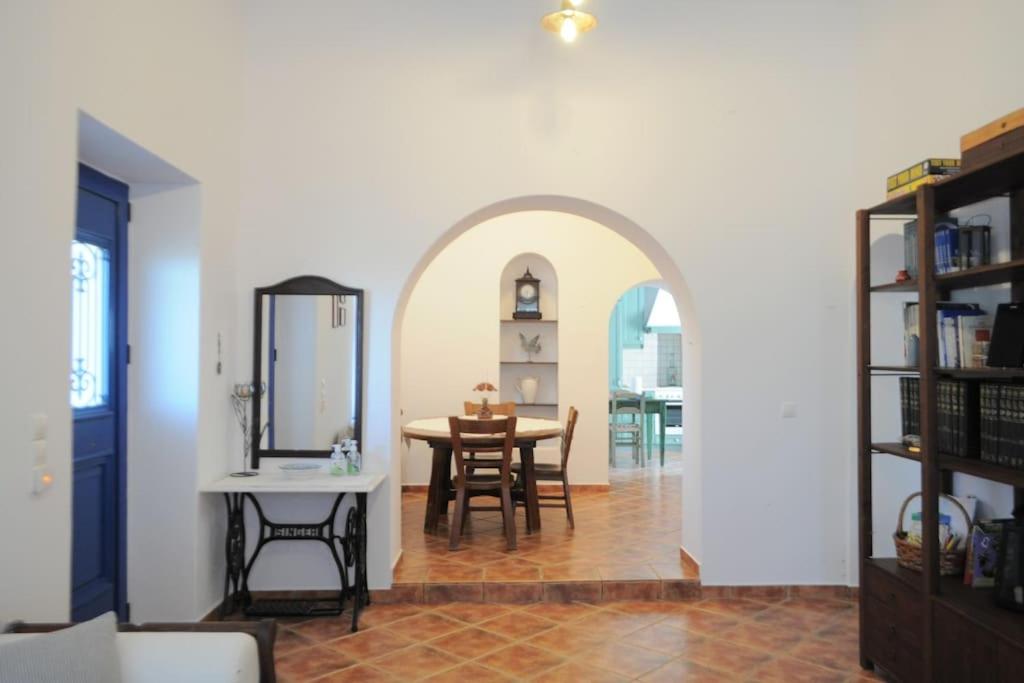 Tsipouras House