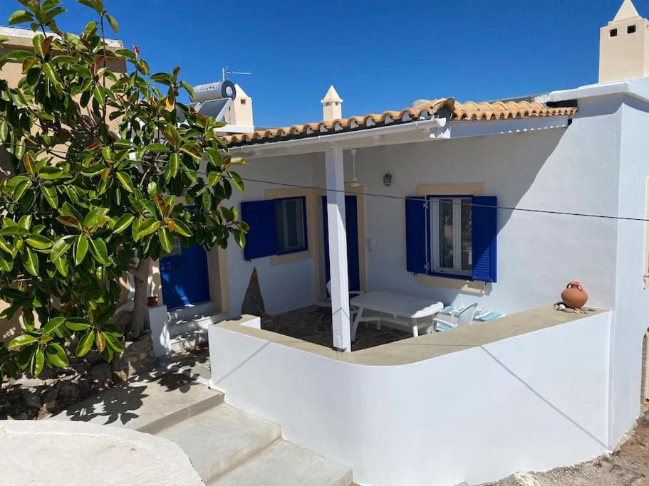 Tsipouras House