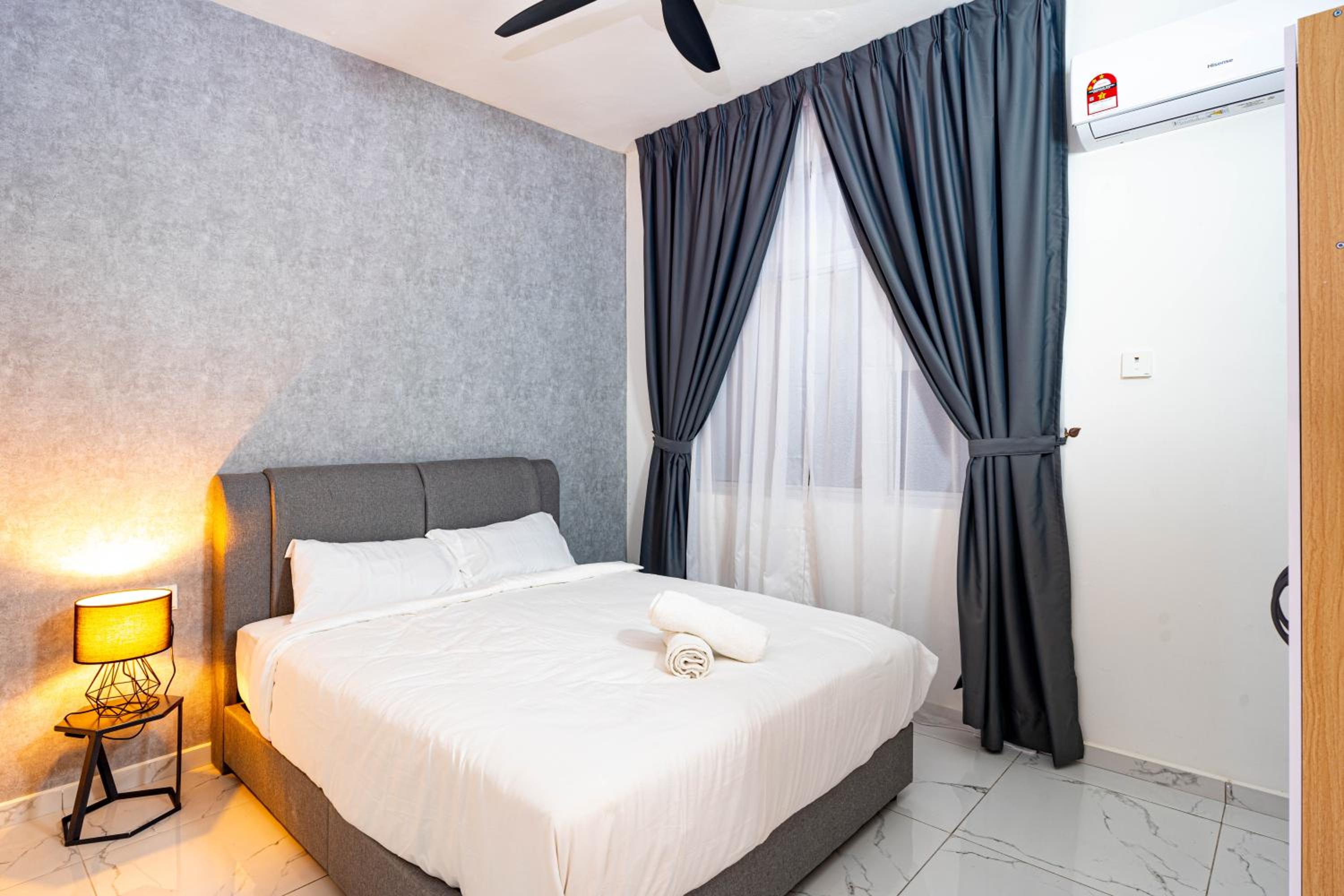 10 mint drive to Mid Valley KL near Gateway Bangsar Seputeh