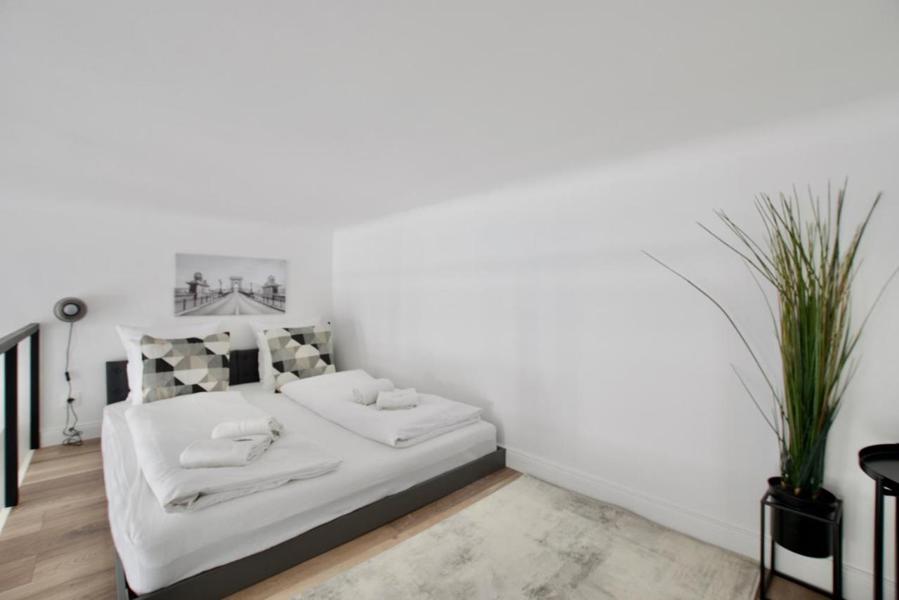 Premium Apartment by Hi5- Bródy street view 5