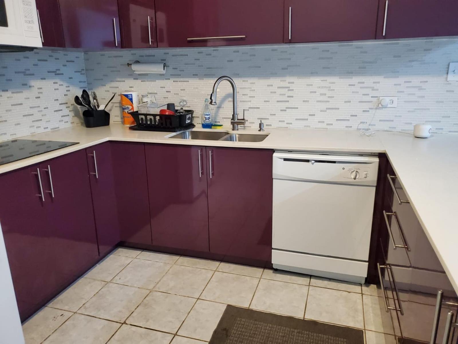 CHIC Family-friendly home sleeps up to 12 People, Right Unit view 5