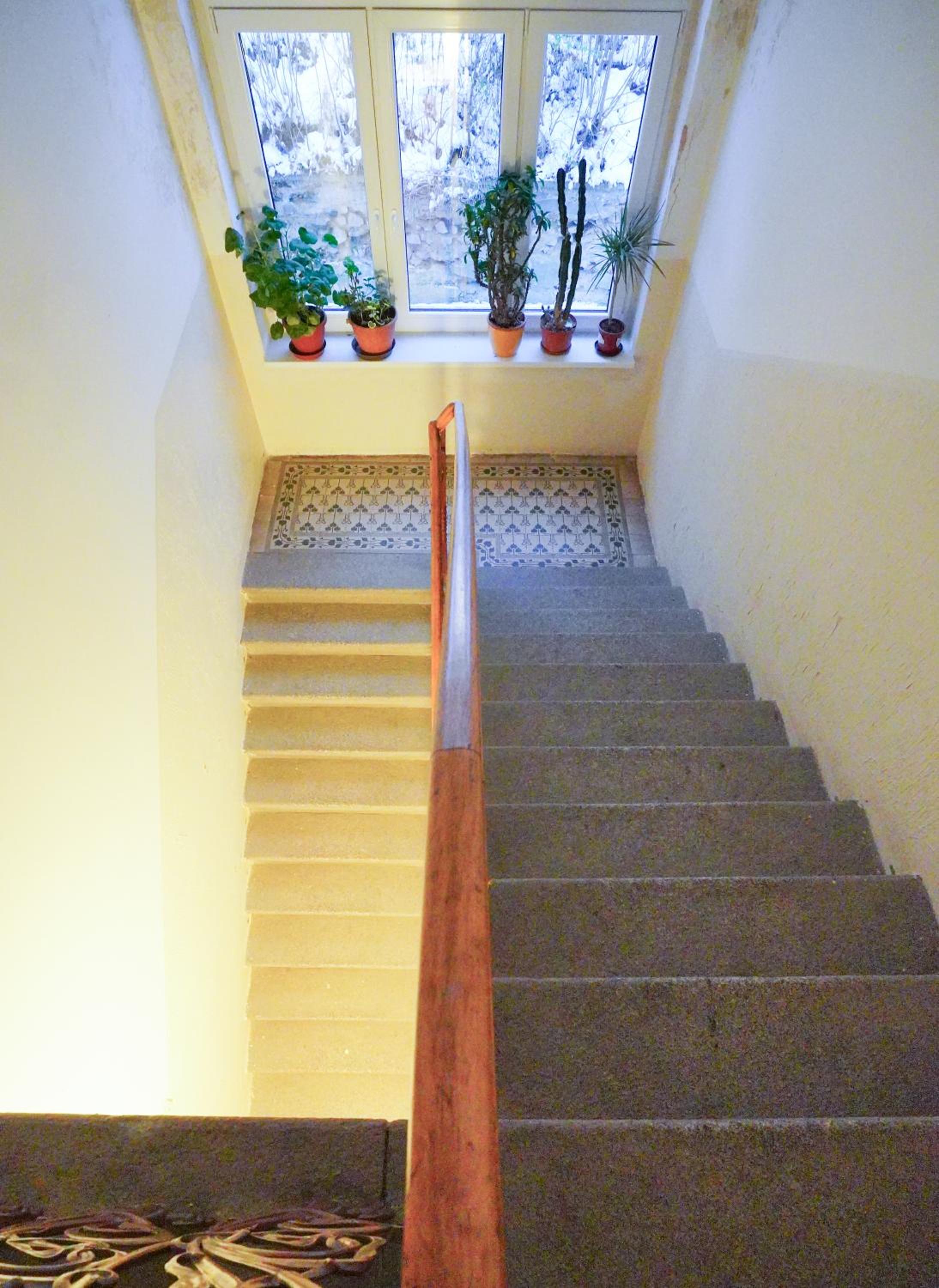 Retro & Romantic 2BR Gem in Spa Center!