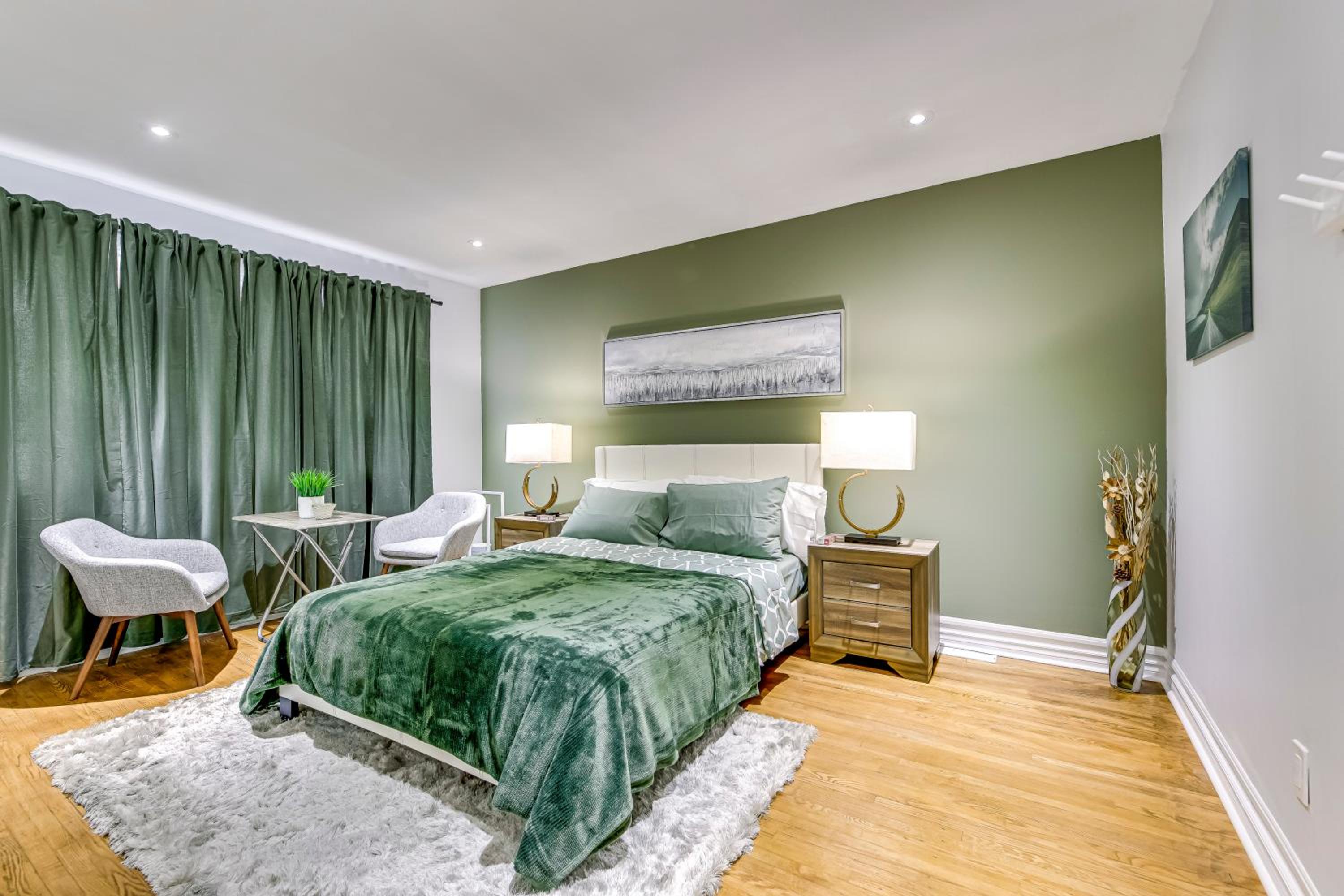 Tranquil Oasis in Lakeview