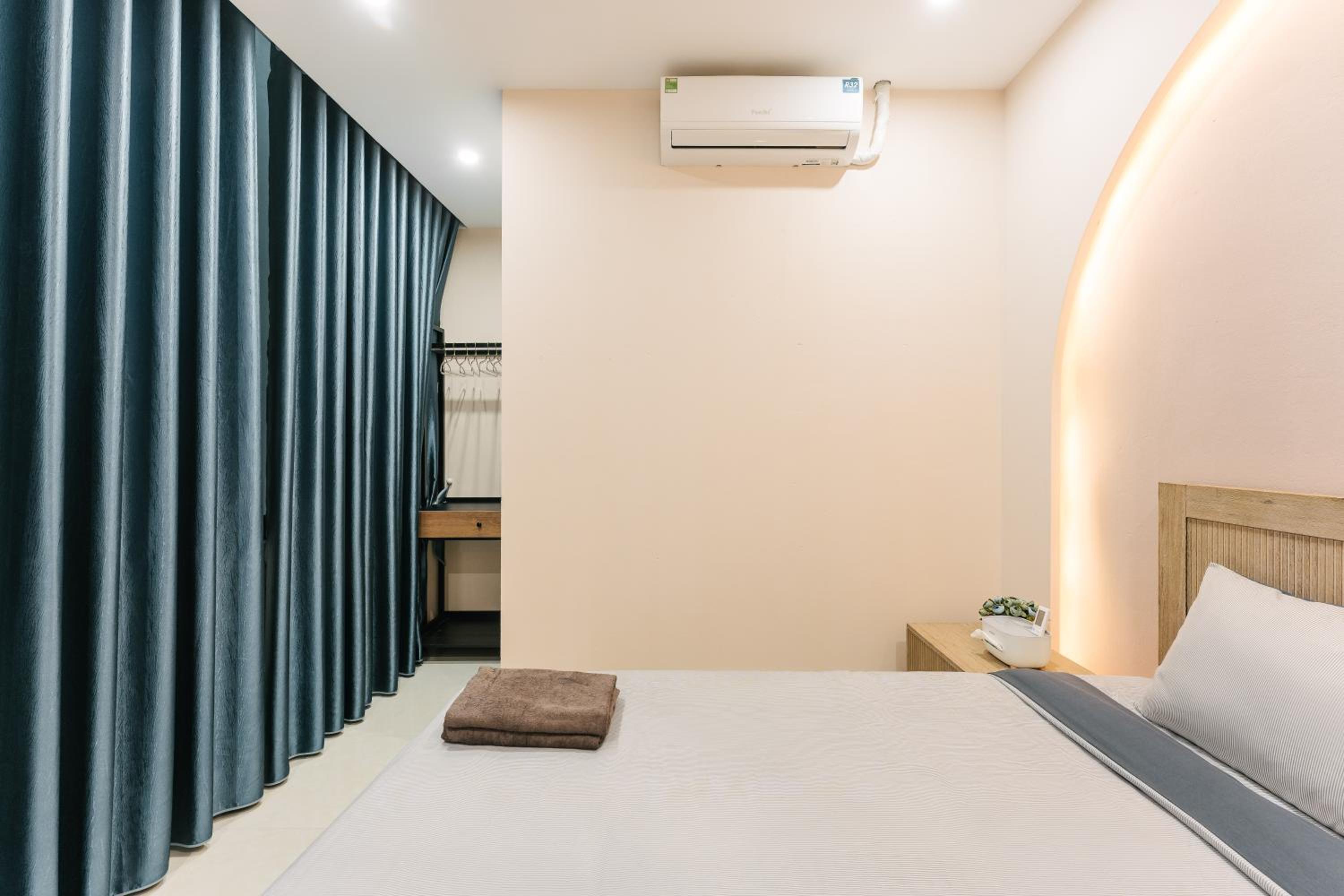 City View/Morden Apt