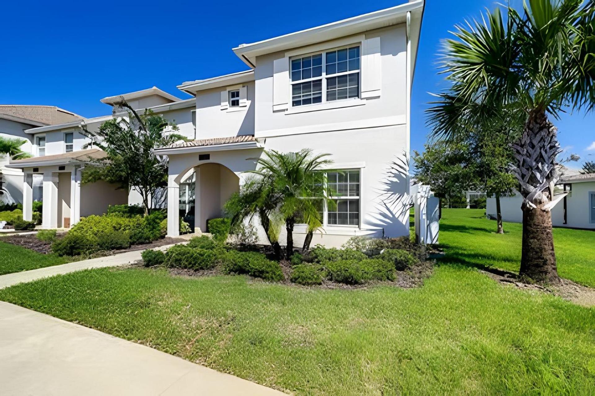 Stunning 5 bedroom house near Disney view 5