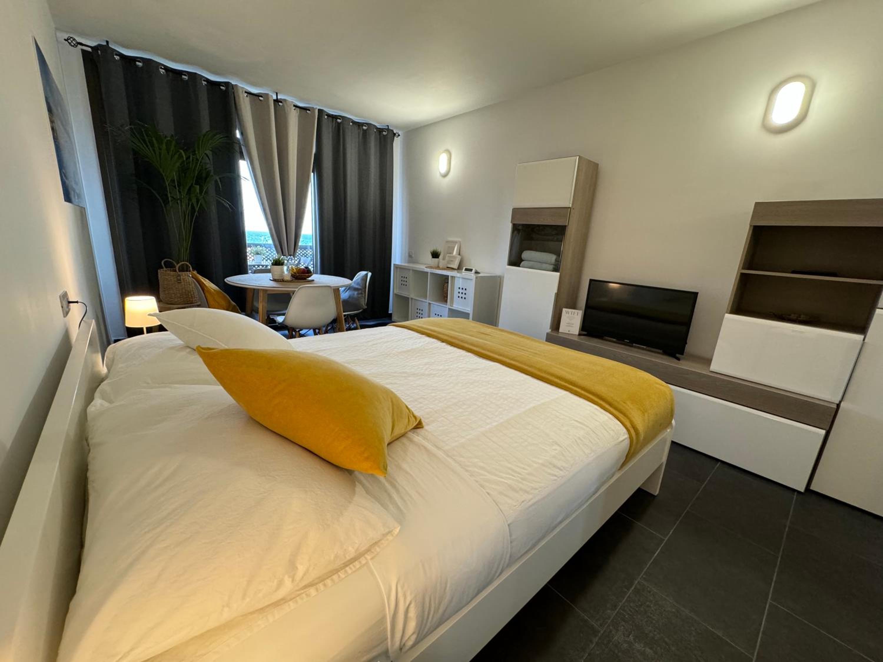 hotel room