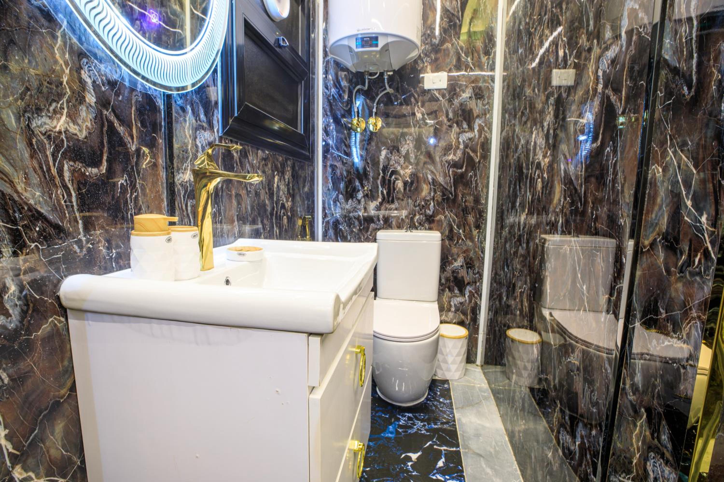 Piccolo Mondo Boutique Hotel