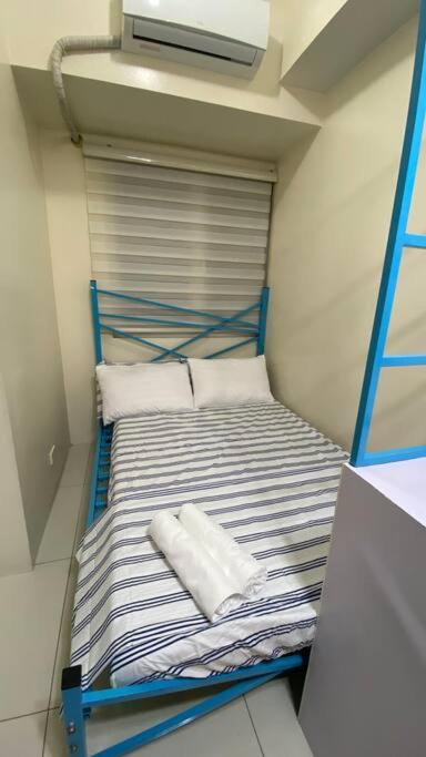 Double Bed, Reliable Wi-Fi w/ Back Up Internet view 4
