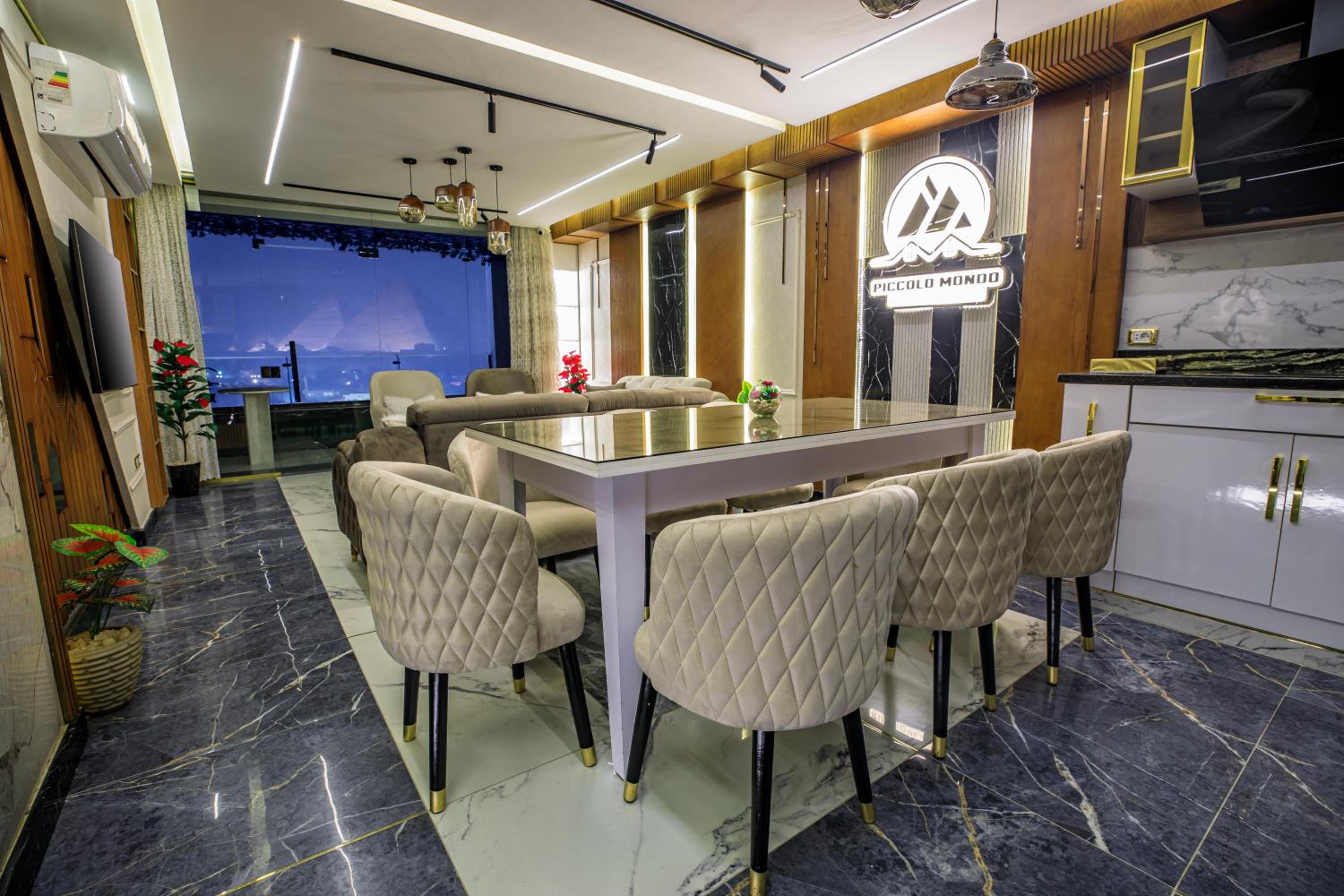 Piccolo Mondo Boutique Hotel